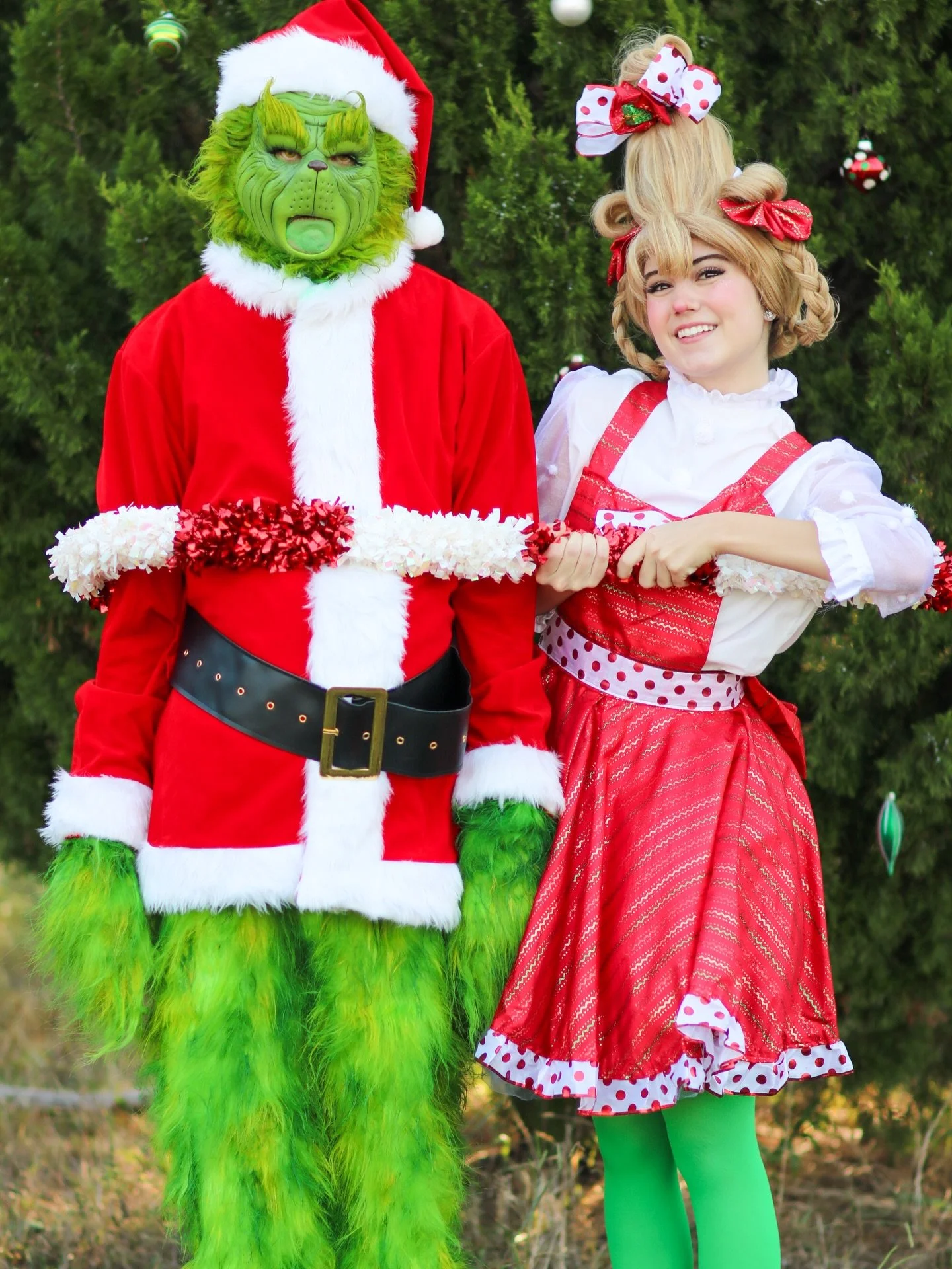 &ldquo;Welcome Christmas&rdquo; with our Mean Green One and Christmas Present Whosie! 
Christmas day isn&rsquo;t very far away,check out our calendar to catch our Holiday events while they happen!

🎄Tap the link in our bio to find out where our Chri