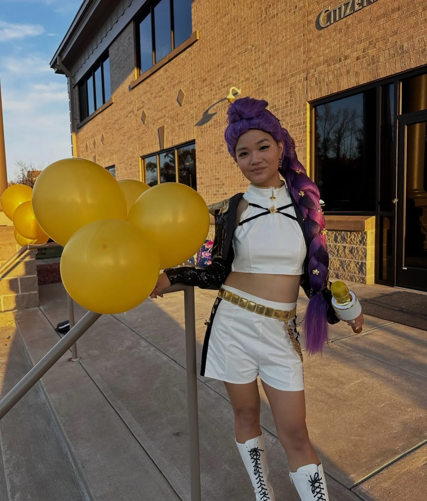 Make your next celebration &ldquo; Golden&rdquo; with KPop Superstar! 🌟(Similar to &ldquo;Rumi&rdquo; from &ldquo;KPop Demon Hunters&rdquo;)

Bring the KPop Demon Hunter experience to your celebration or birthday party today! Tap the link in our bio