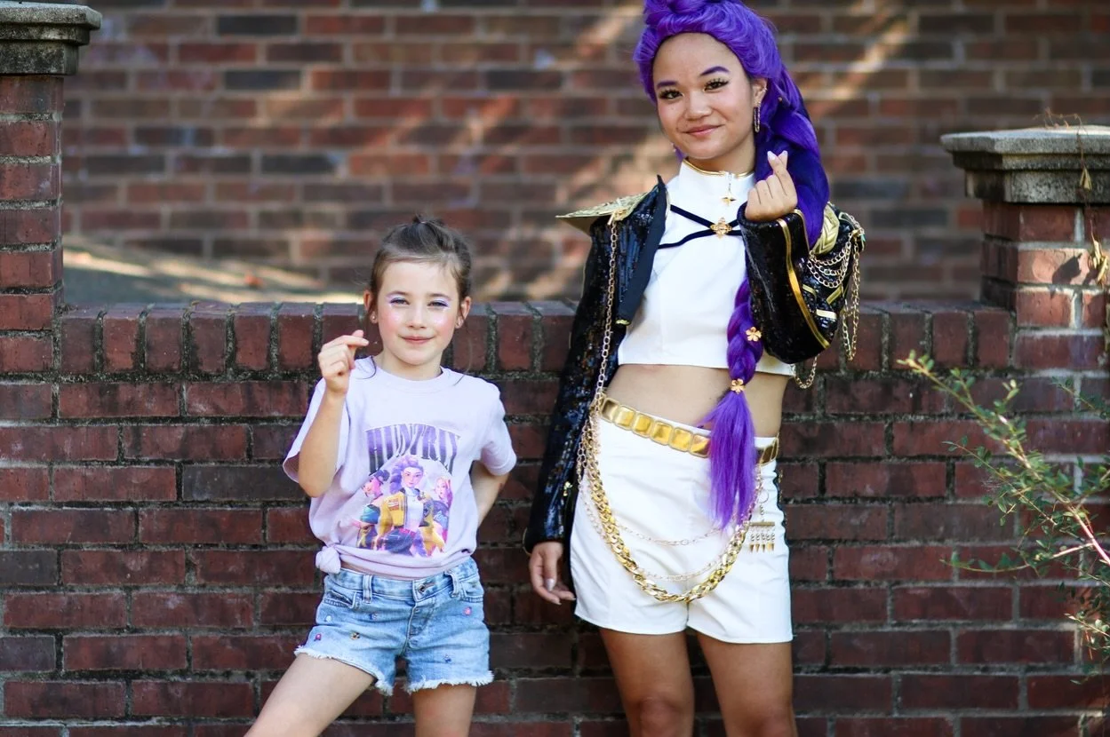 Gear up and book your Golden moment with our KPop Superstar today!🎶

🎉Unforgettable memories and a party that will leave all your little ones smiling are just a few taps away!✨

👀 See what customers are saying! out our 5 star reviews on Google or 