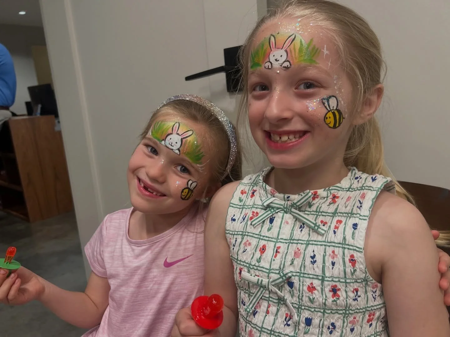 We hope everybunny had an amazing holiday weekend! 🥕🐰

We know you&rsquo;ll have an amazing time with our face painters! 
Booking Fancyful&rsquo;s face painters guarantees festivity and excitement for any event! ✨🎉
Perfect for carnivals, holidays,