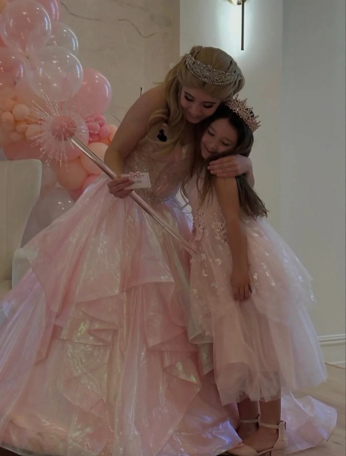 Make your little one&rsquo;s dreams come true! 
Fancyful specializes in the highest quality children&rsquo;s entertainment in Central Arkansas, bring the magic of pretend to reality with our characters!

Fancyful performers will arrive in (and stay i