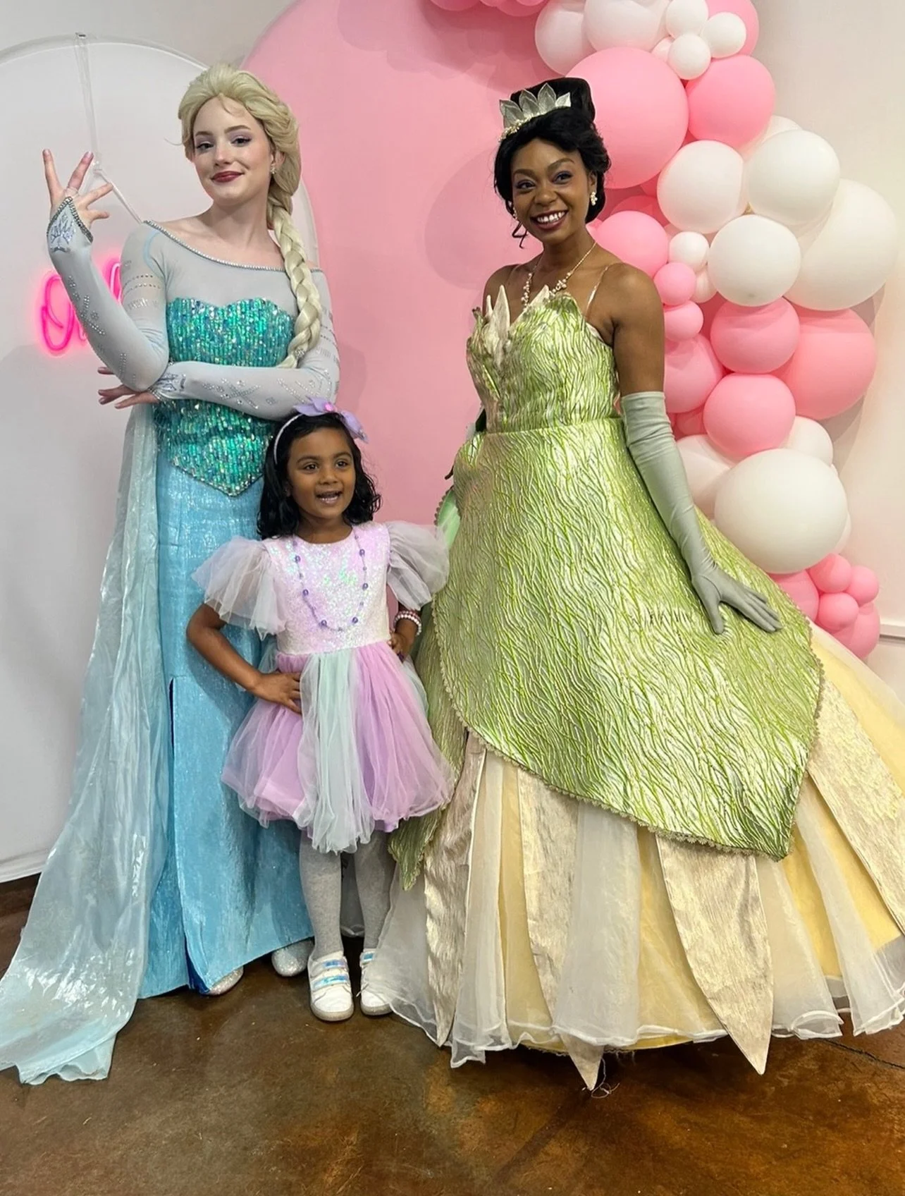 We had a grand time at La Petite Princess Party!👑✨

Dancing, singing, storytime, and magical moments that we get to keep in our memories forever!✨

A HUGE thank you to @communitybakerylr for the DELICIOUS desserts!🤍🍪

We&rsquo;re so glad to be wor