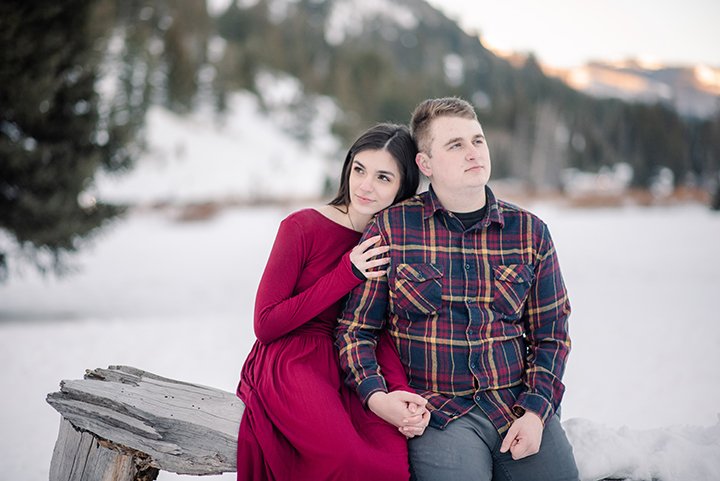 Utah-Wedding-Photographer-Anne-Toller-Photography-Blog-Winter-Engagements-Nathan-and-Lauren-2.jpg