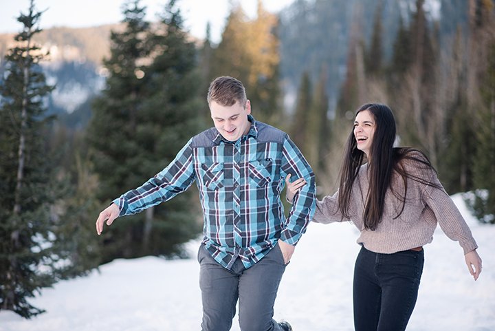 Utah-Wedding-Photographer-Anne-Toller-Photography-Blog-Winter-Engagements-Nathan-and-Lauren-3.jpg