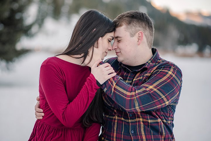 Utah-Wedding-Photographer-Anne-Toller-Photography-Blog-Winter-Engagements-Nathan-and-Lauren-10.jpg