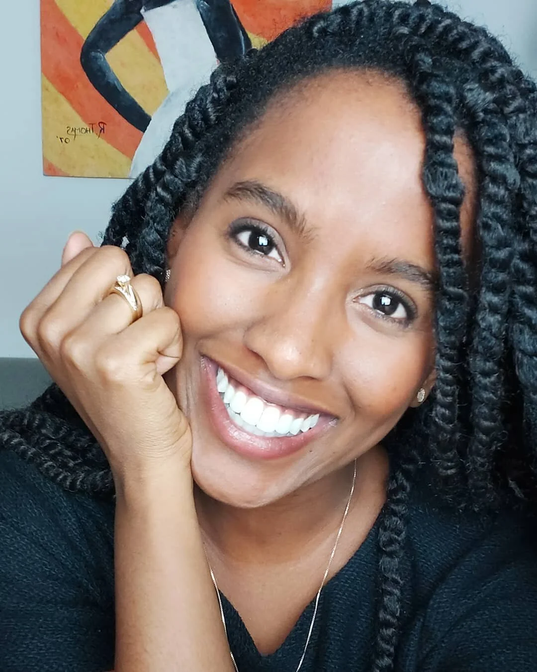 《&nbsp;▪ r e&nbsp;a l&nbsp;▪&nbsp;》

Sometimes I only want to post my highlight reel. I'm not sorry if you're not okay with that because my highlight reel is also part of my story.

I believe moving and growing and healing in silence means just that.