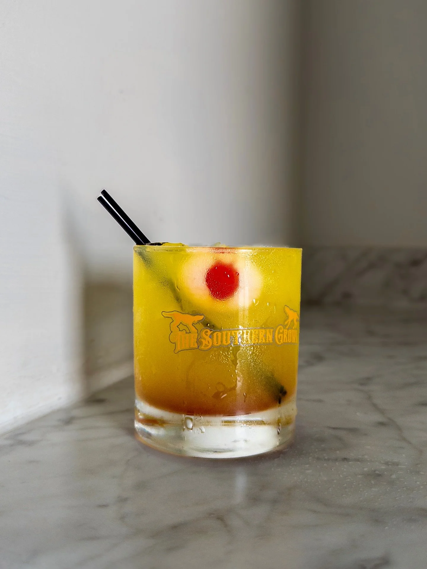 Introducing the SCREAM QUEEN, our spooky showstopper of Growloween!
Make with Roku gin, Midori, lemon, lime, and pineapple juices, soda water, and boo-berry syrup then topped with an &lsquo;eyeball&rsquo; garnish that&rsquo;s watching your every sip 