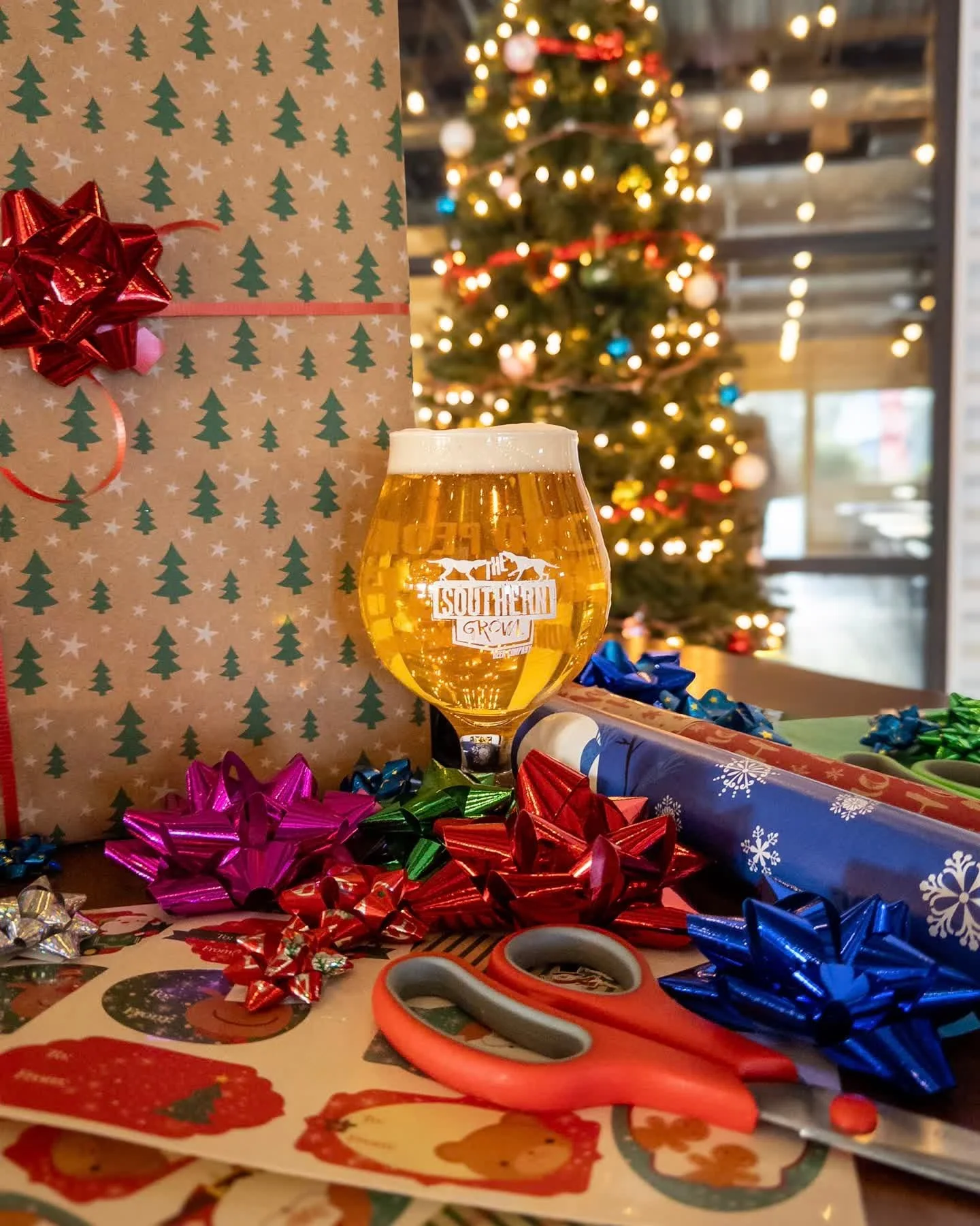 wRapping party
Thursday December 11

Join us for an adults only gift wrapping party in the Fermentory tomorrow night! Bring your holiday grifts (or grab that TSG gear your partner has been eyeing) and wrap them here while you drink beer. Hip Hop Holi