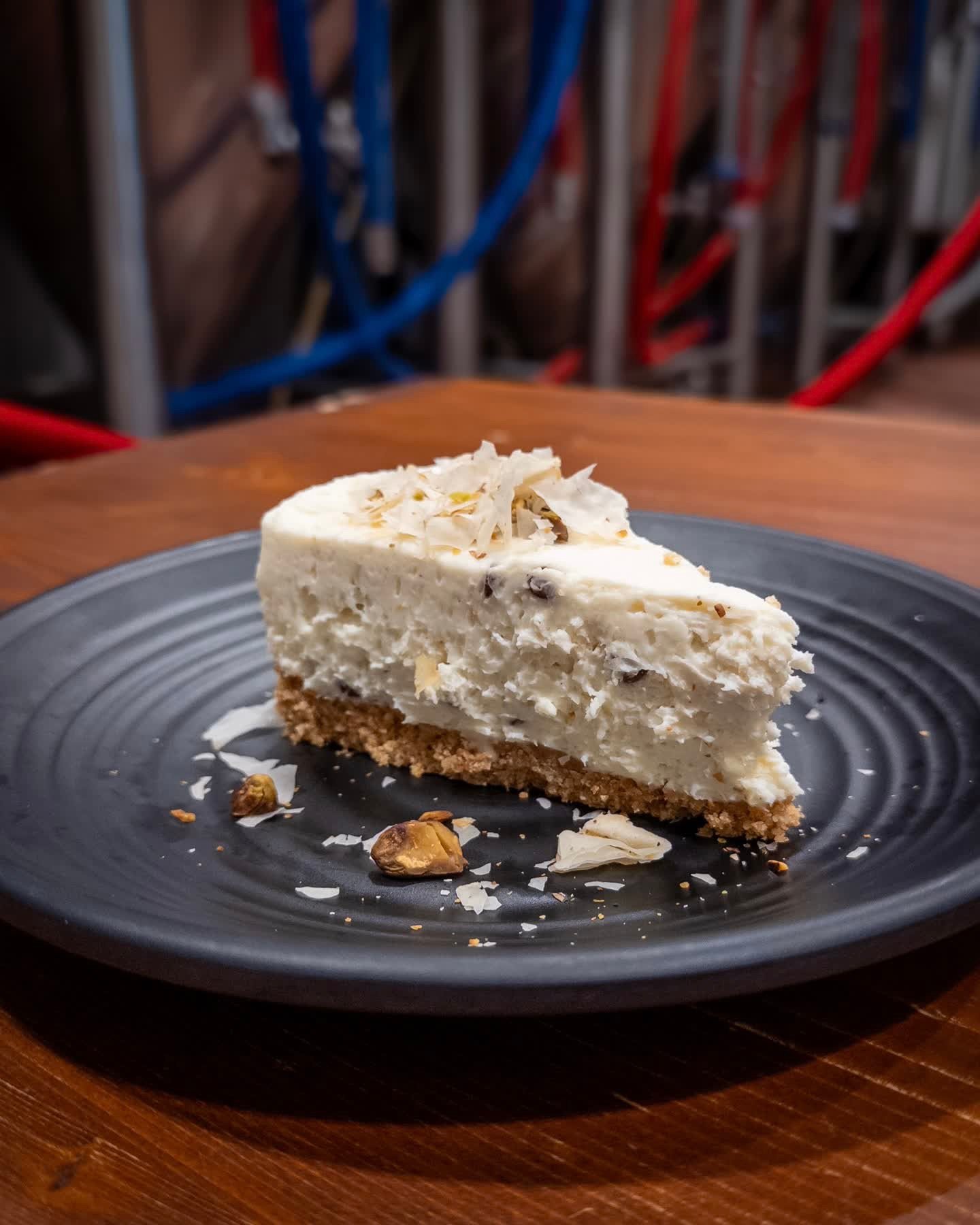 CANNOLI PIE
graham cracker crust with mascarpone filling and mini chocolate chips, topped with pistachio and phyllo pastry.
Pair with PECAN PORTER available on draft and in 16oz cans to-go. 

Cannoli Pie available during lunch, dinner, and brunch thr
