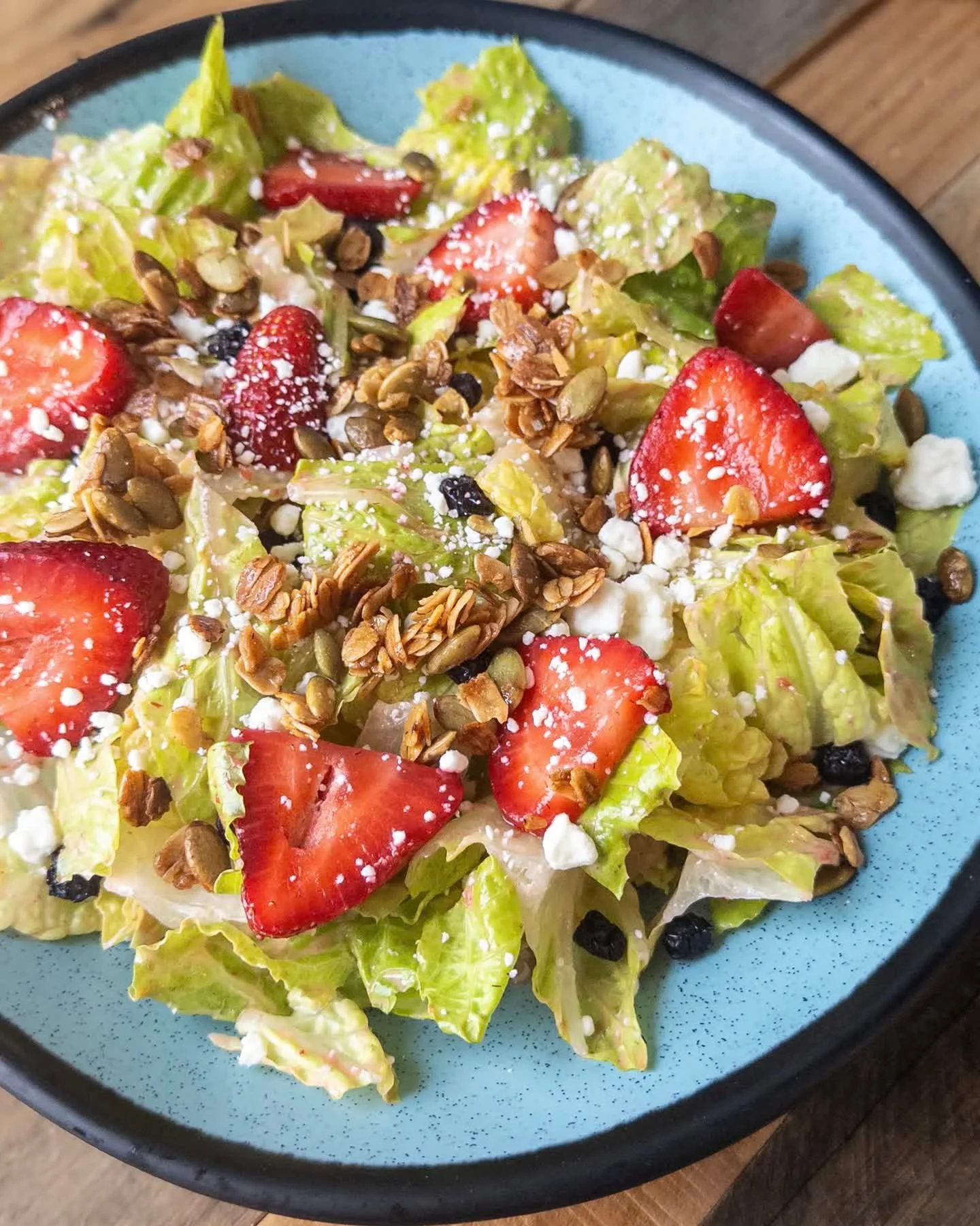 GARDEN PARTY SALAD
greens topped with sliced strawberries, dried blueberries, goat cheese crumbles, and house made granola with strawberry tarragon vinaigrette. 
Pair with GROWL KOLSCH, available on draft and in 16oz cans to-go. 

Garden Party Salad 