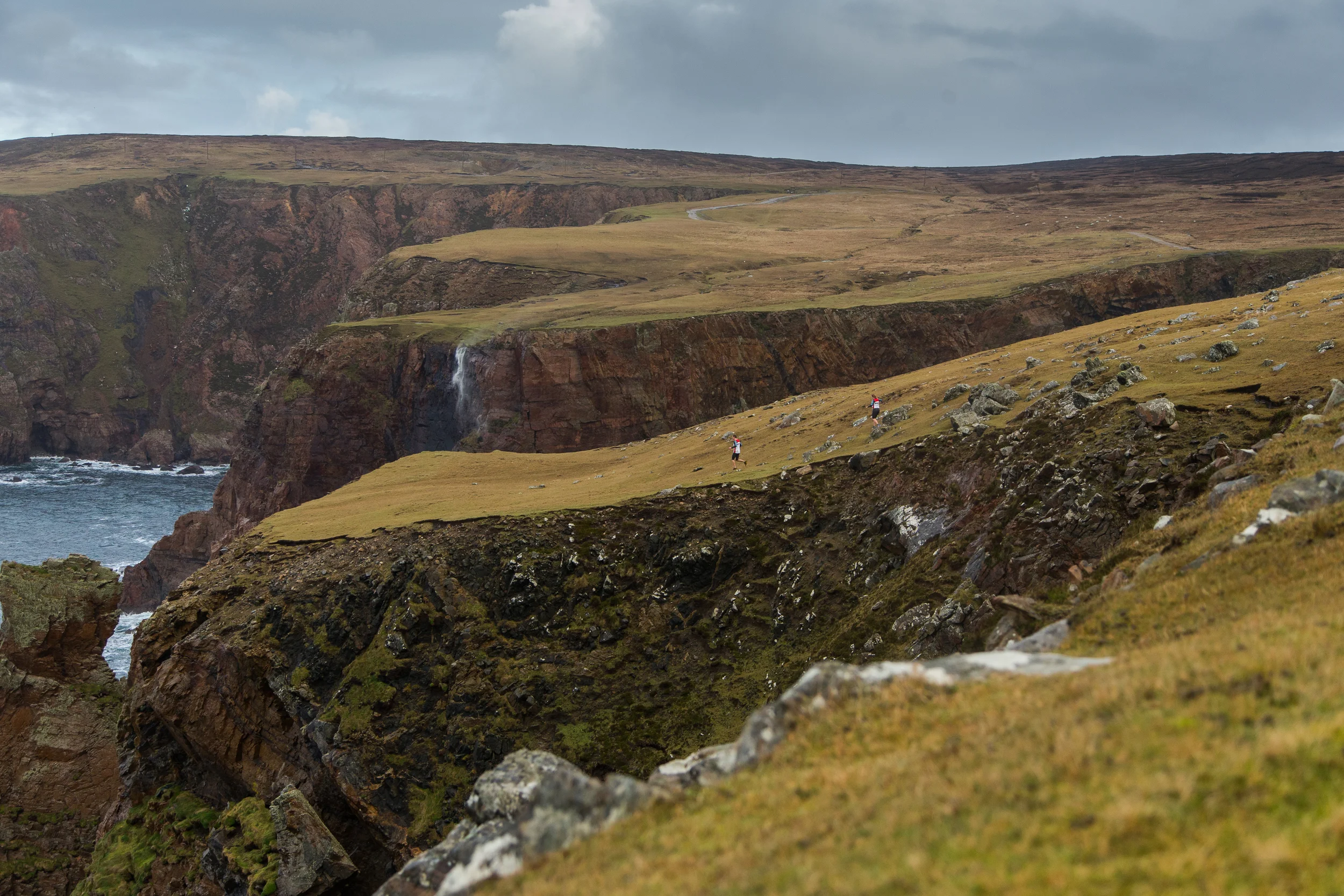 Árainn Mhór's west coast; spot the swim-runners