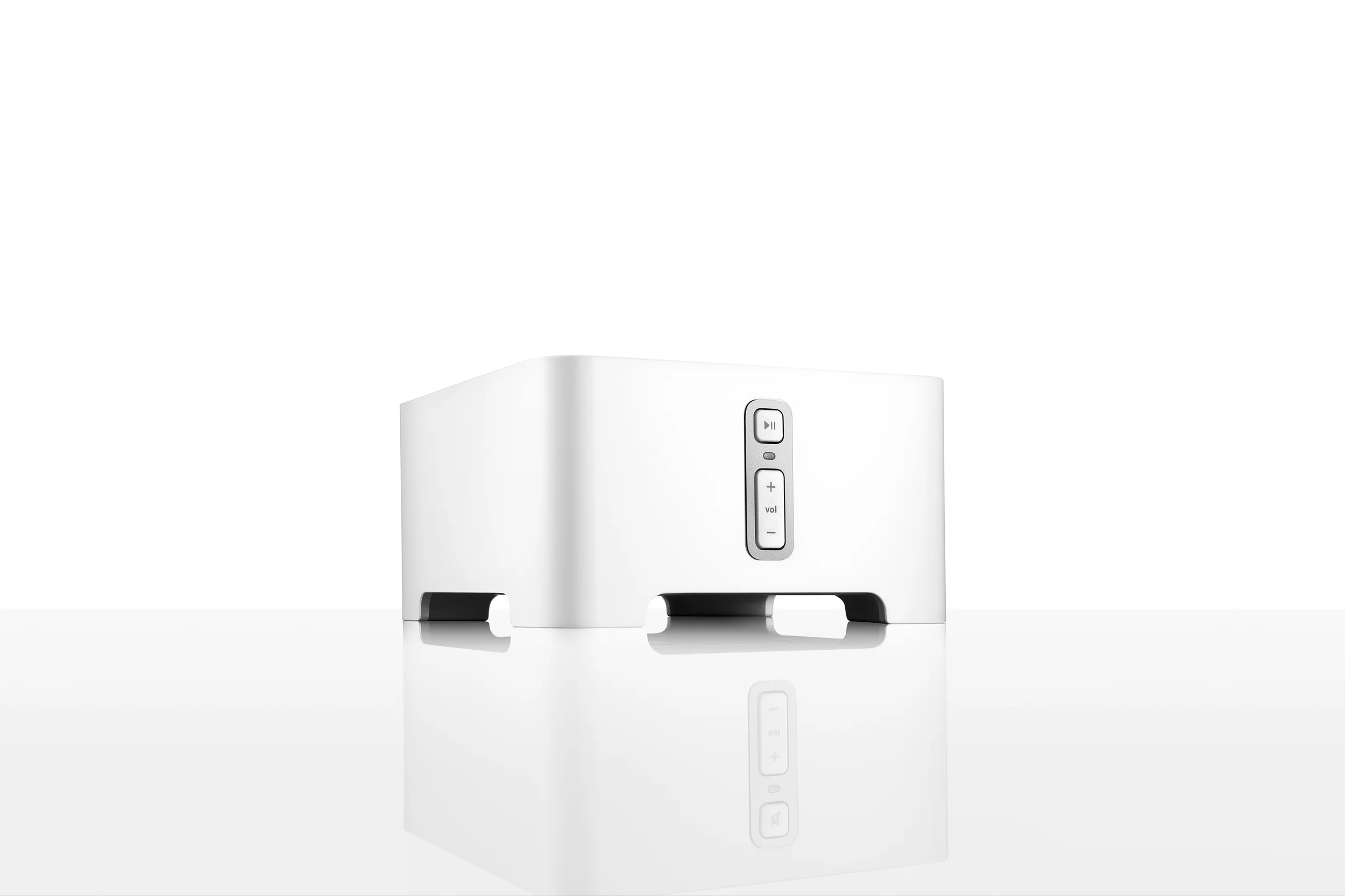 Sonos Connect White Perspective - Y Studios