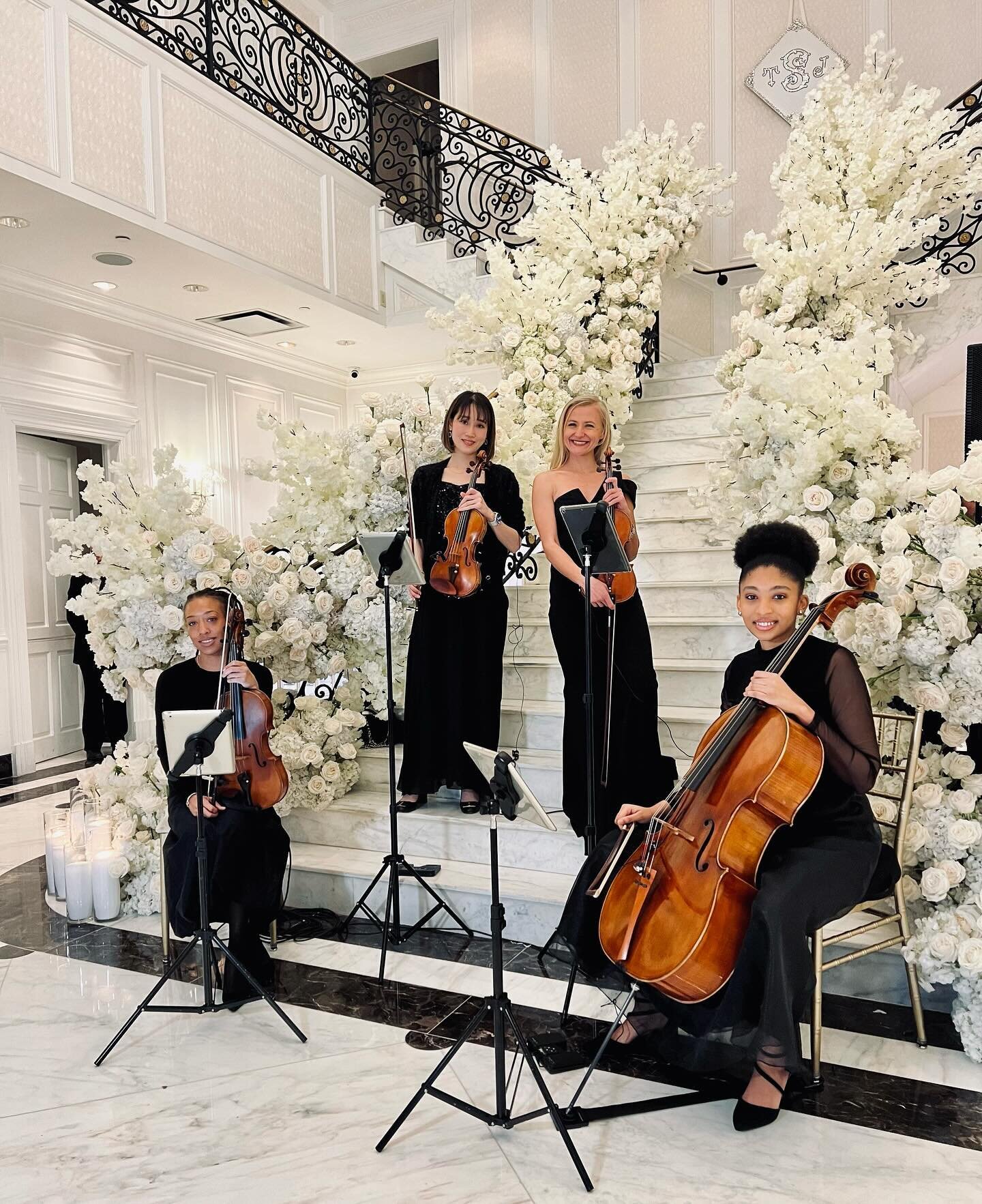 A dramatic string quartet guest greeting? Yes! We love it too! Thank you to @stellar_strings_nyc for helping our clients realize their vision. #njweddings