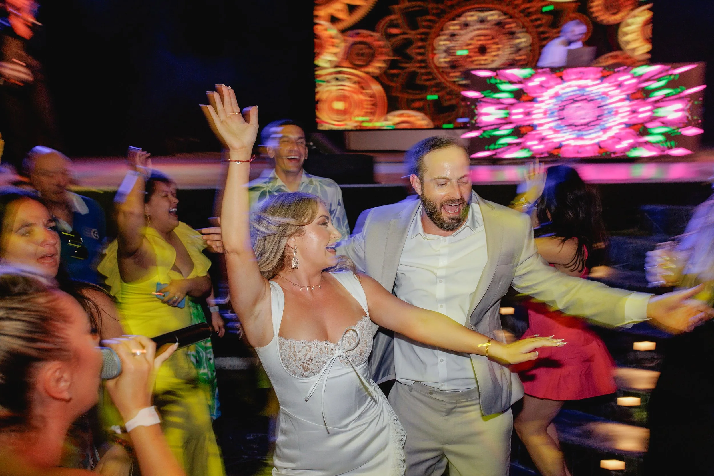 02-08,09FEB2024-Liz&Aaron-GrandPalladiumCostaMujeres-WelcomeParty-1282.jpg