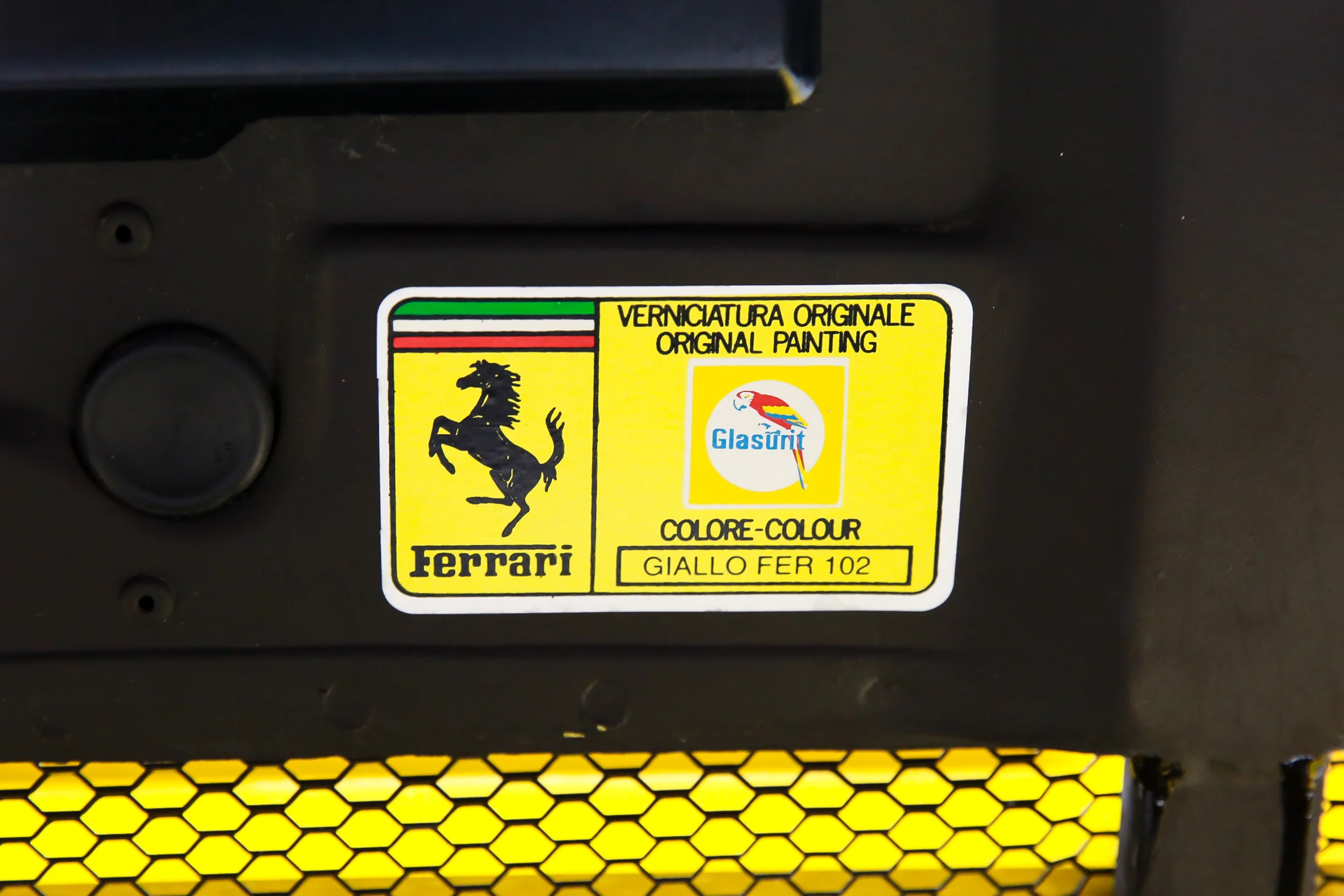 ROBERT_BASSAM_FERRARI_348_SPIDER_1995_YELLOW (25).jpg