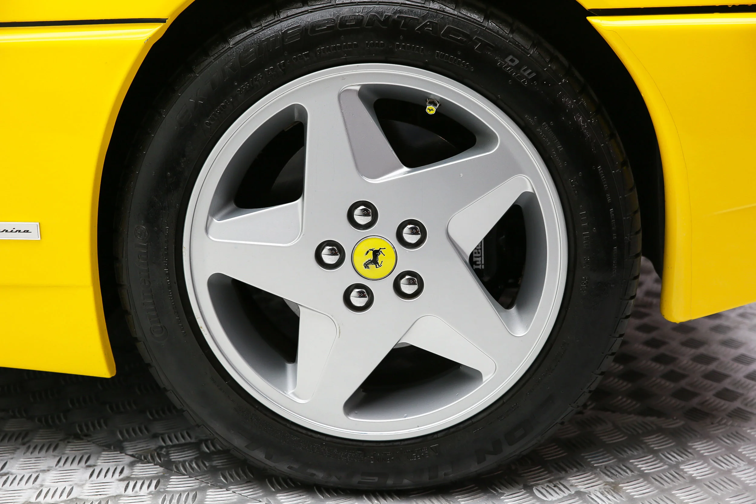 ROBERT_BASSAM_FERRARI_348_SPIDER_1995_YELLOW (38).jpg