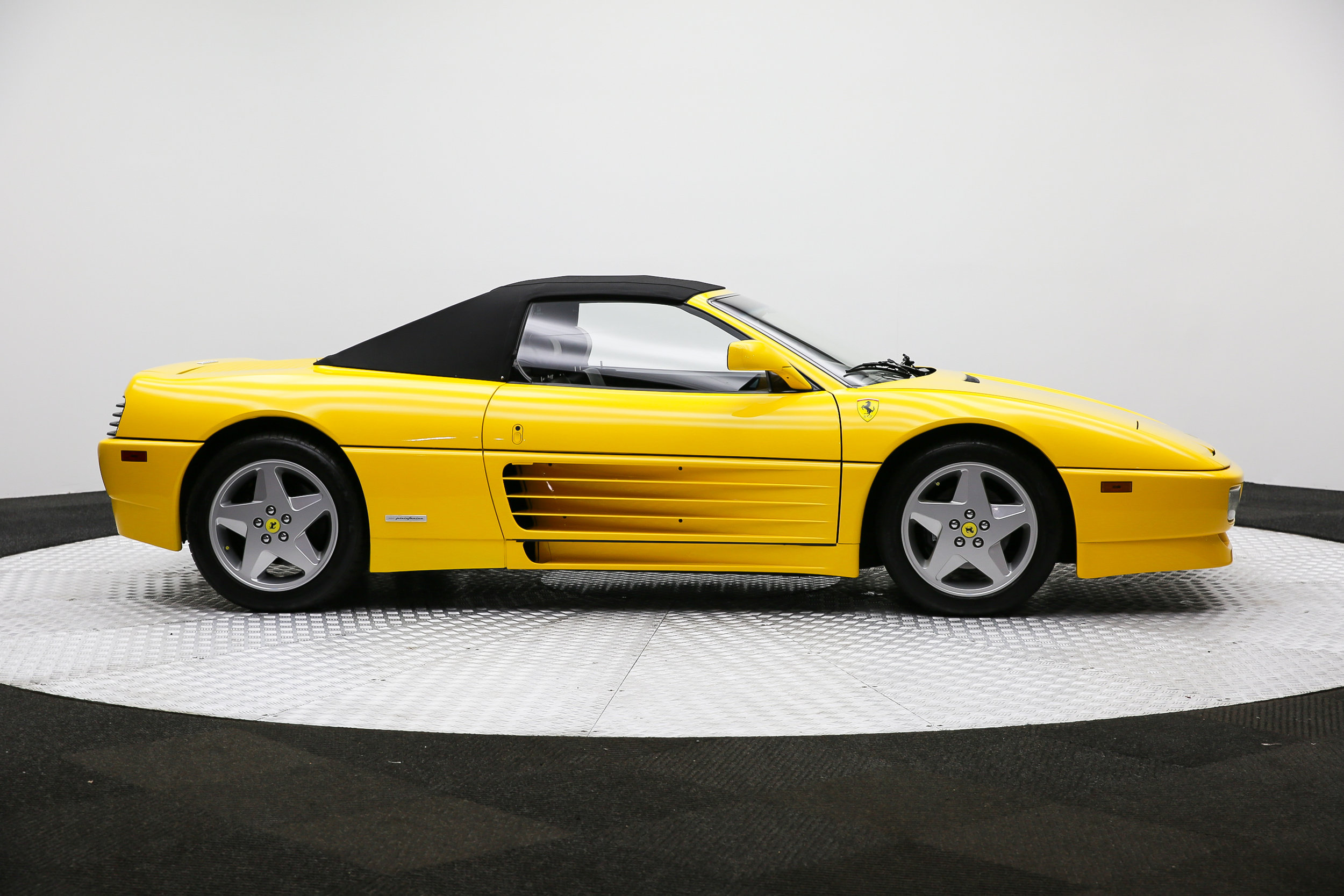 ROBERT_BASSAM_FERRARI_348_SPIDER_1995_YELLOW (42).jpg