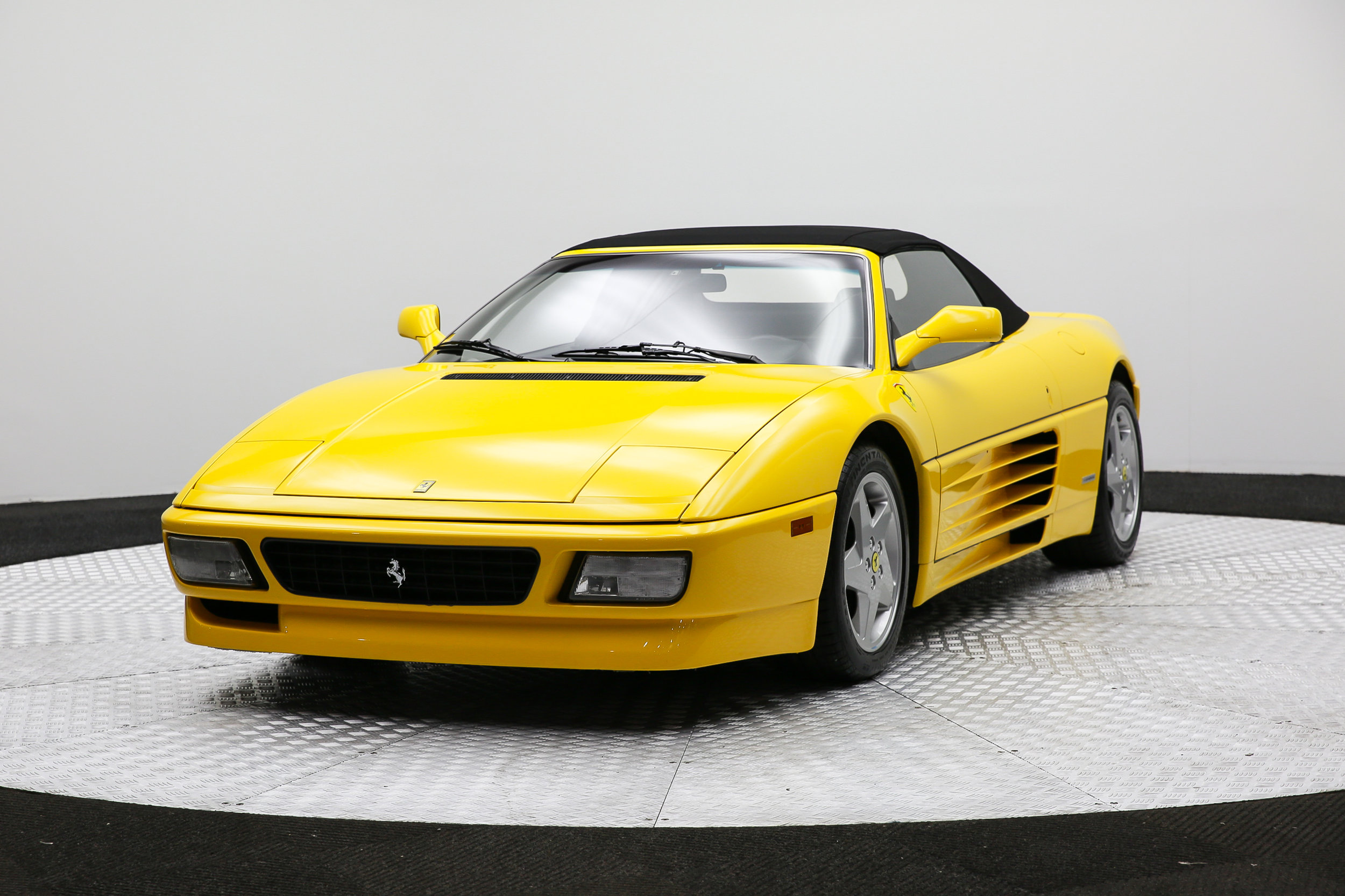 ROBERT_BASSAM_FERRARI_348_SPIDER_1995_YELLOW (44).jpg
