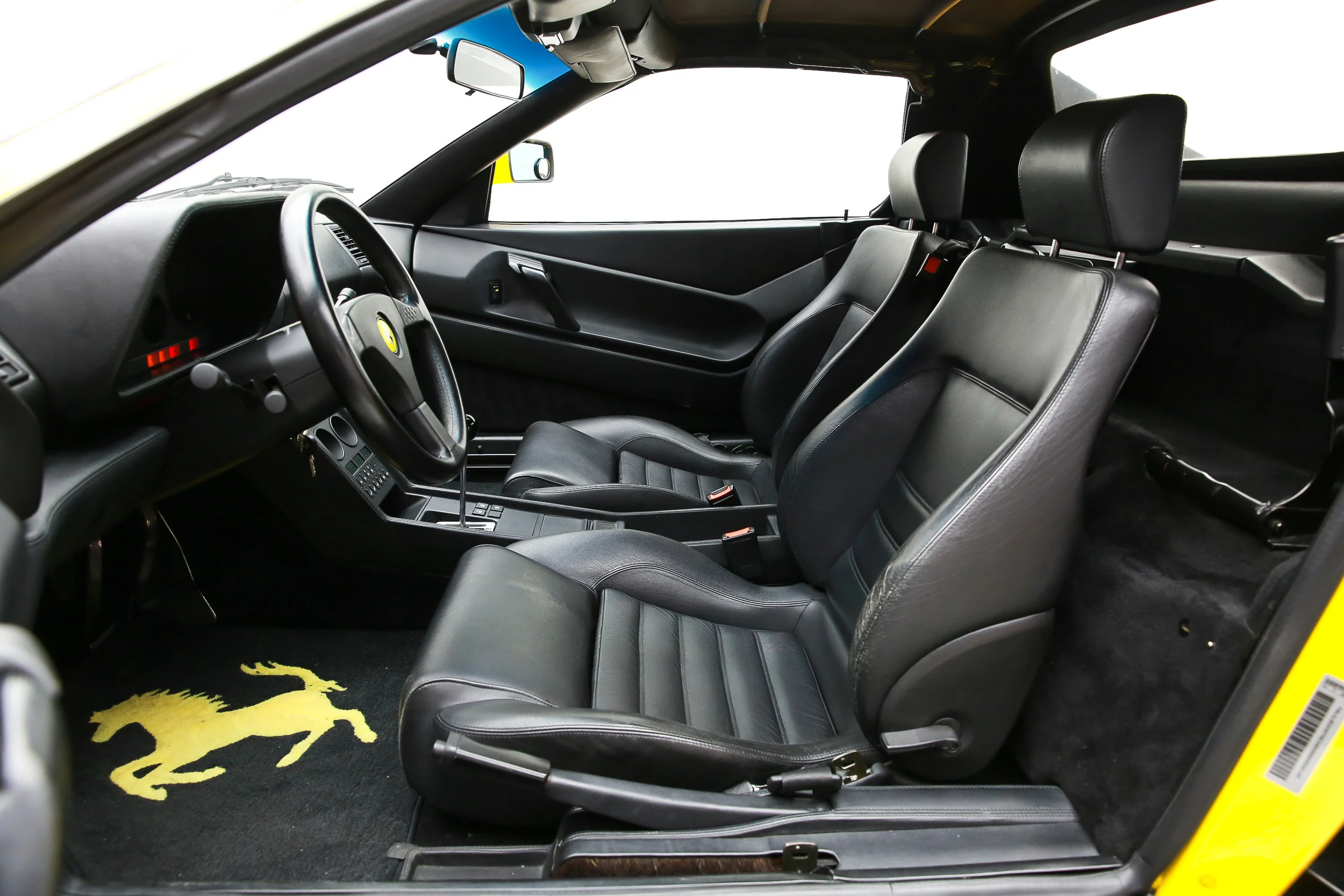 ROBERT_BASSAM_FERRARI_348_SPIDER_1995_YELLOW (51).jpg
