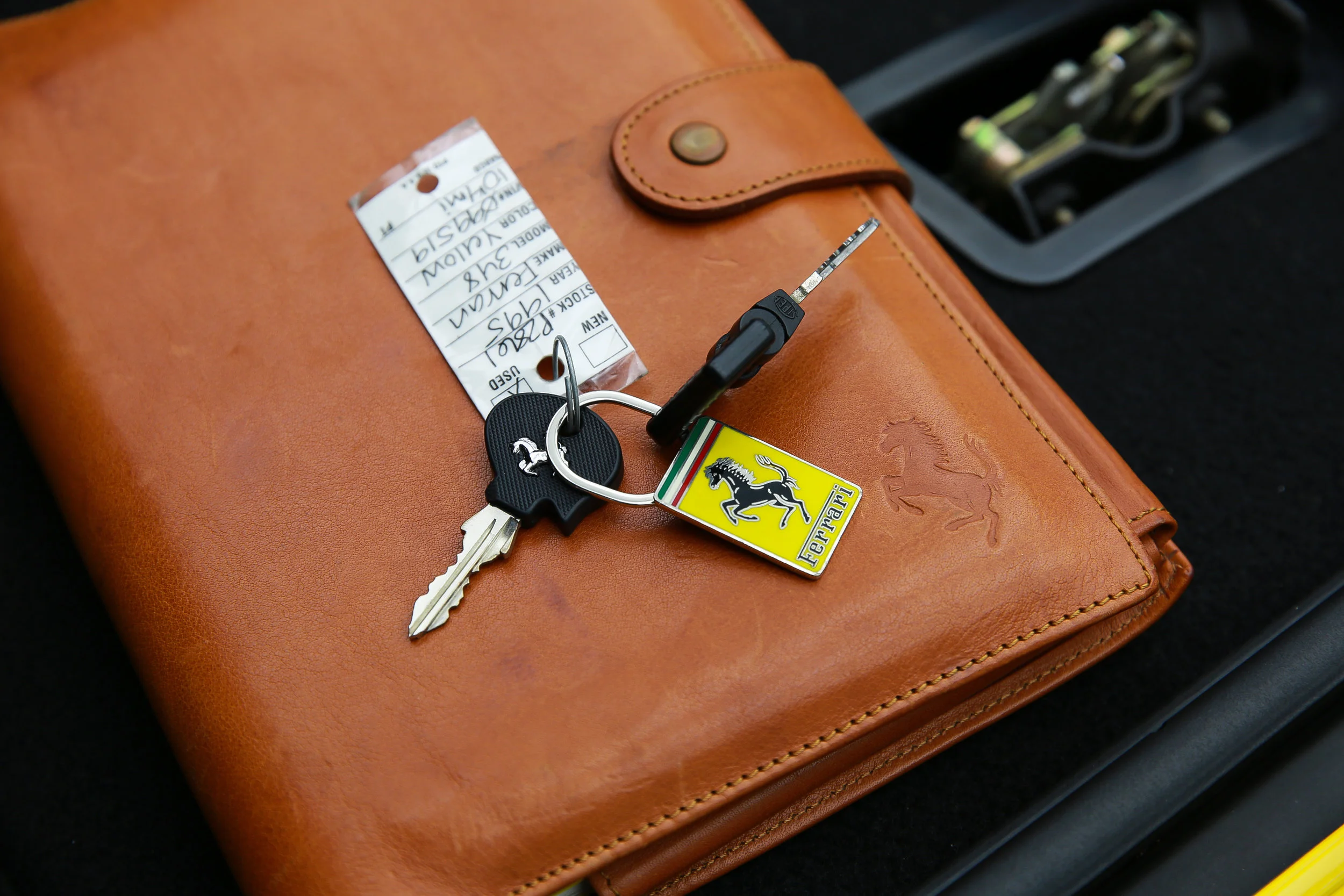 ROBERT_BASSAM_FERRARI_348_SPIDER_1995_YELLOW (53).jpg