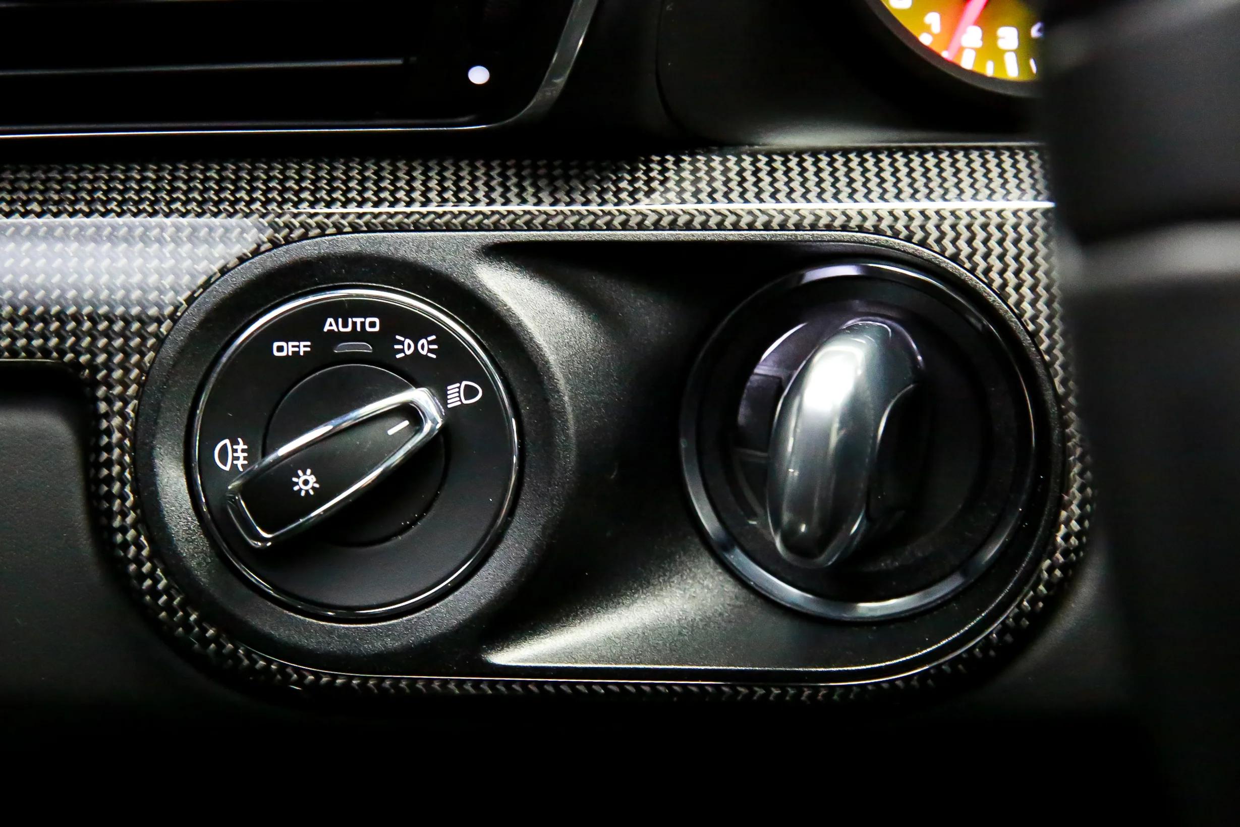 ROBERT_BASSAM_PORSCHE_911_TURBO_S_2014_WHITE (18).jpg