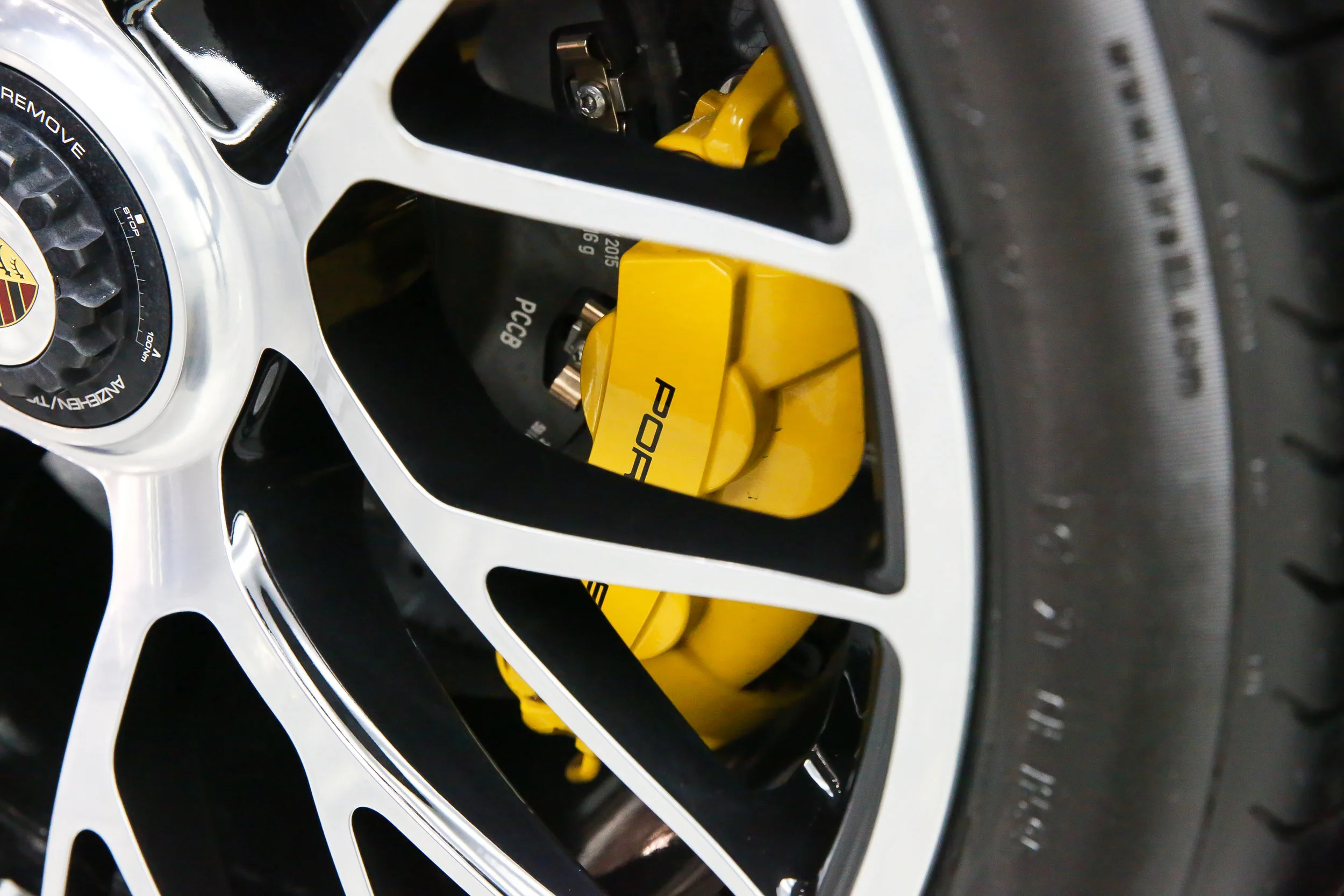 ROBERT_BASSAM_PORSCHE_911_TURBO_S_2014_WHITE (41).jpg
