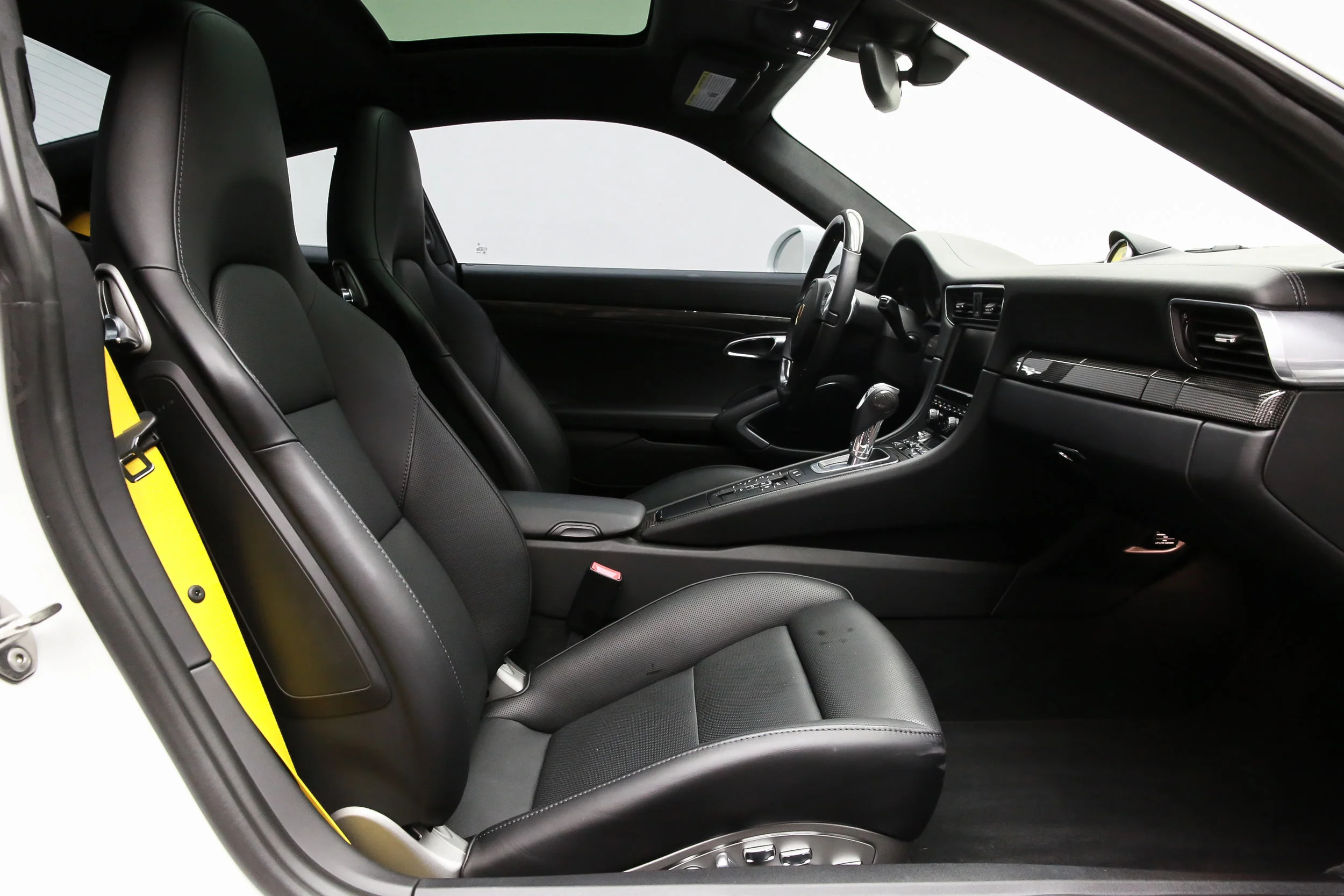 ROBERT_BASSAM_PORSCHE_911_TURBO_S_2014_WHITE (46).jpg
