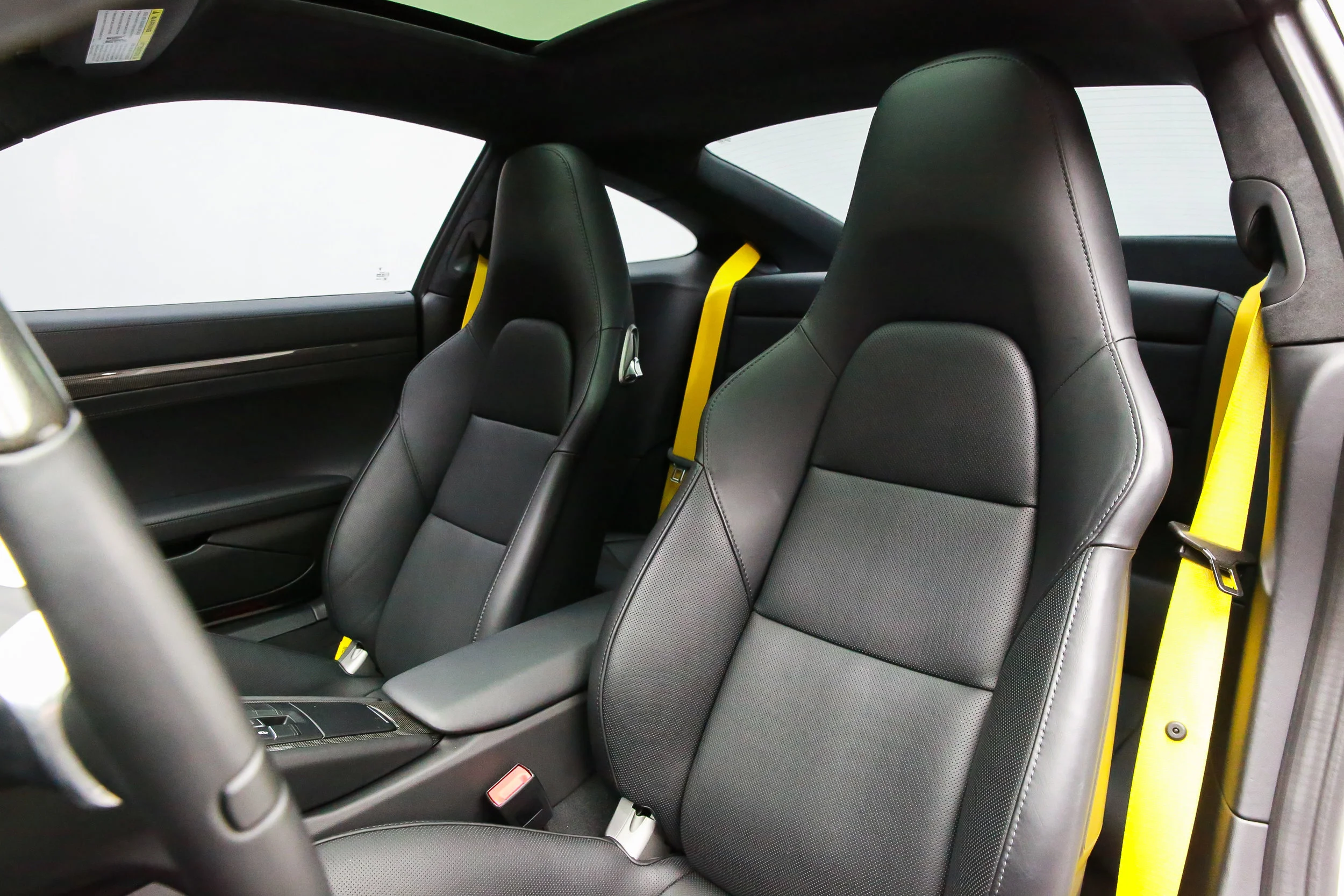 ROBERT_BASSAM_PORSCHE_911_TURBO_S_2014_WHITE (53).jpg