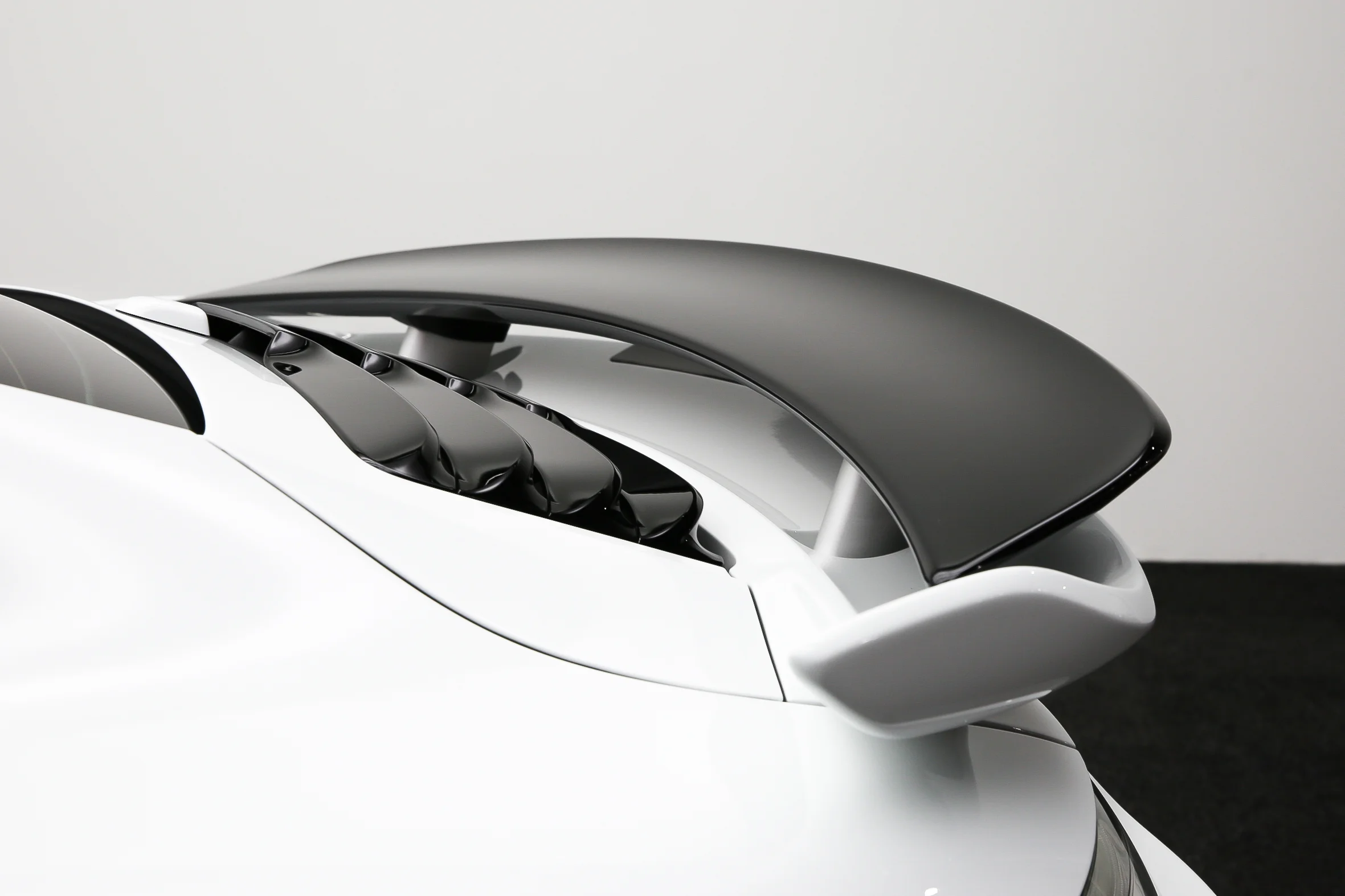 ROBERT_BASSAM_PORSCHE_911_TURBO_S_2014_WHITE (61).jpg