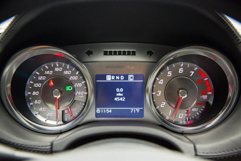 ROBERT_BASSAM_MERCEDES_SLS_AMG_WHITE_2011 (12).jpg