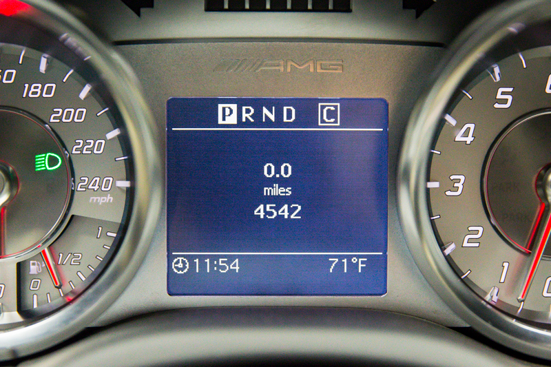 ROBERT_BASSAM_MERCEDES_SLS_AMG_WHITE_2011 (13).jpg