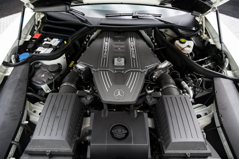 ROBERT_BASSAM_MERCEDES_SLS_AMG_WHITE_2011 (32).jpg