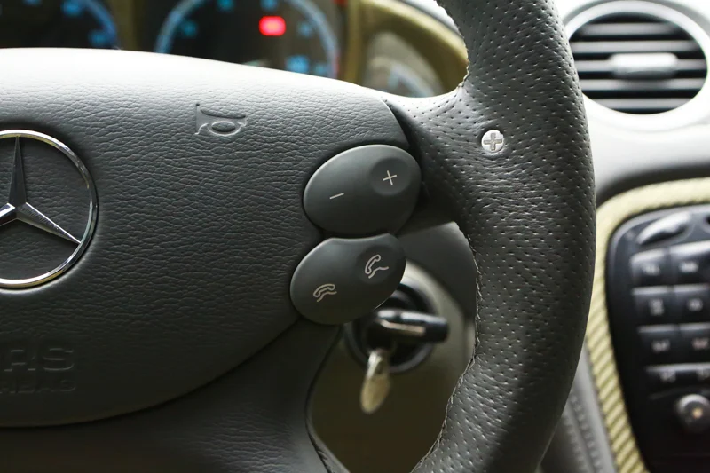 ROBERT_BASSAM_MERCEDES_BENZ_SL600_RENNTECH_2004_CHROME (2).jpg