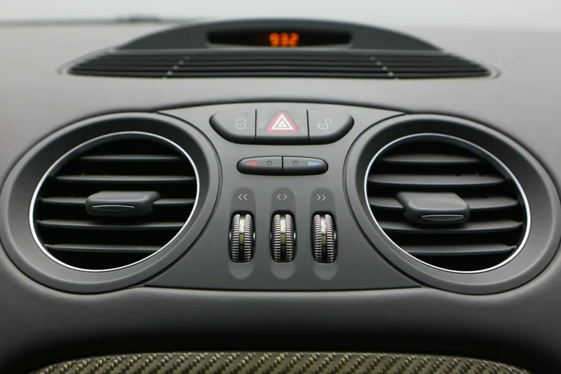 ROBERT_BASSAM_MERCEDES_BENZ_SL600_RENNTECH_2004_CHROME (11).jpg