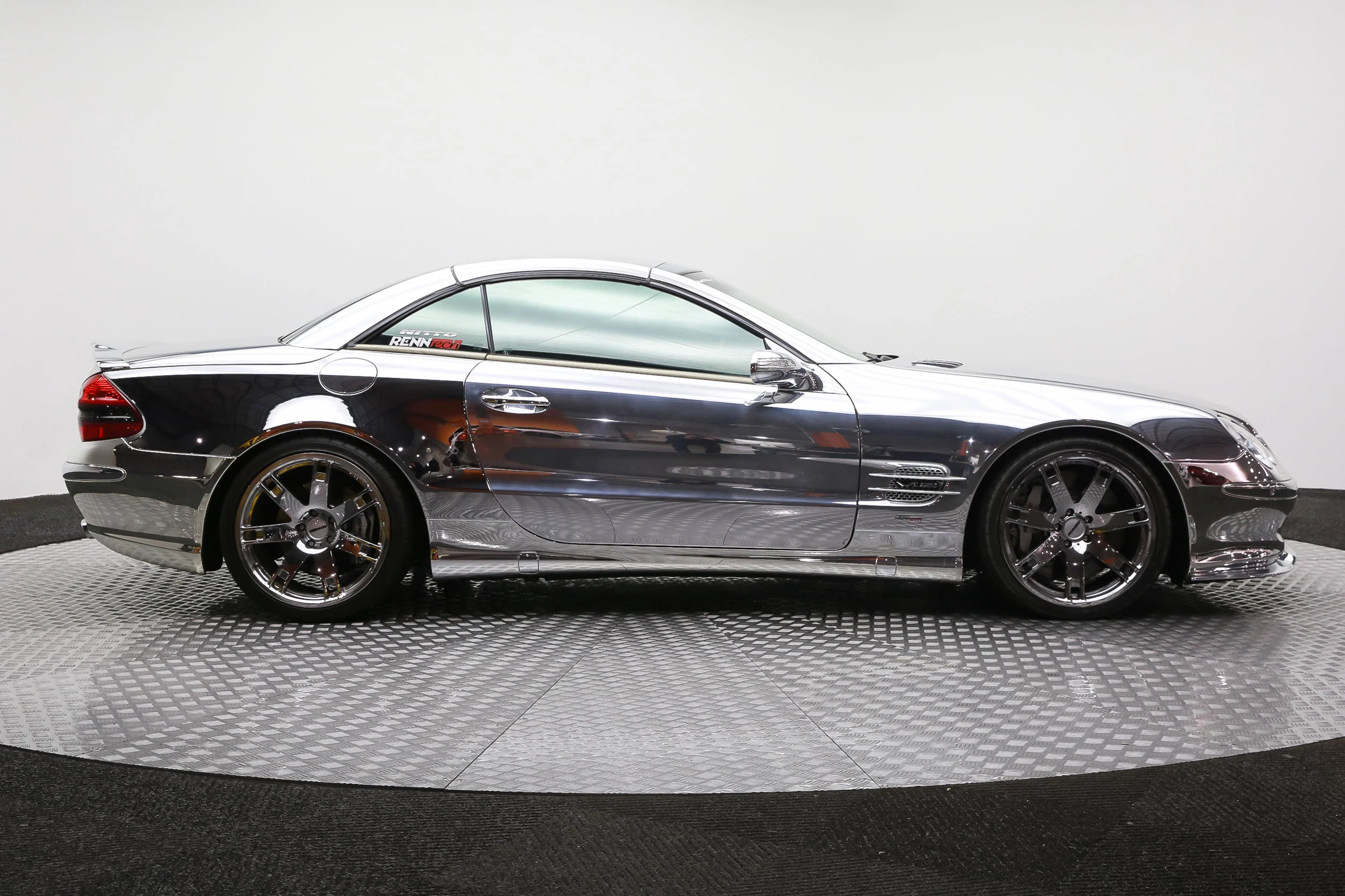 ROBERT_BASSAM_MERCEDES_BENZ_SL600_RENNTECH_CHROME_2004 (4).jpg