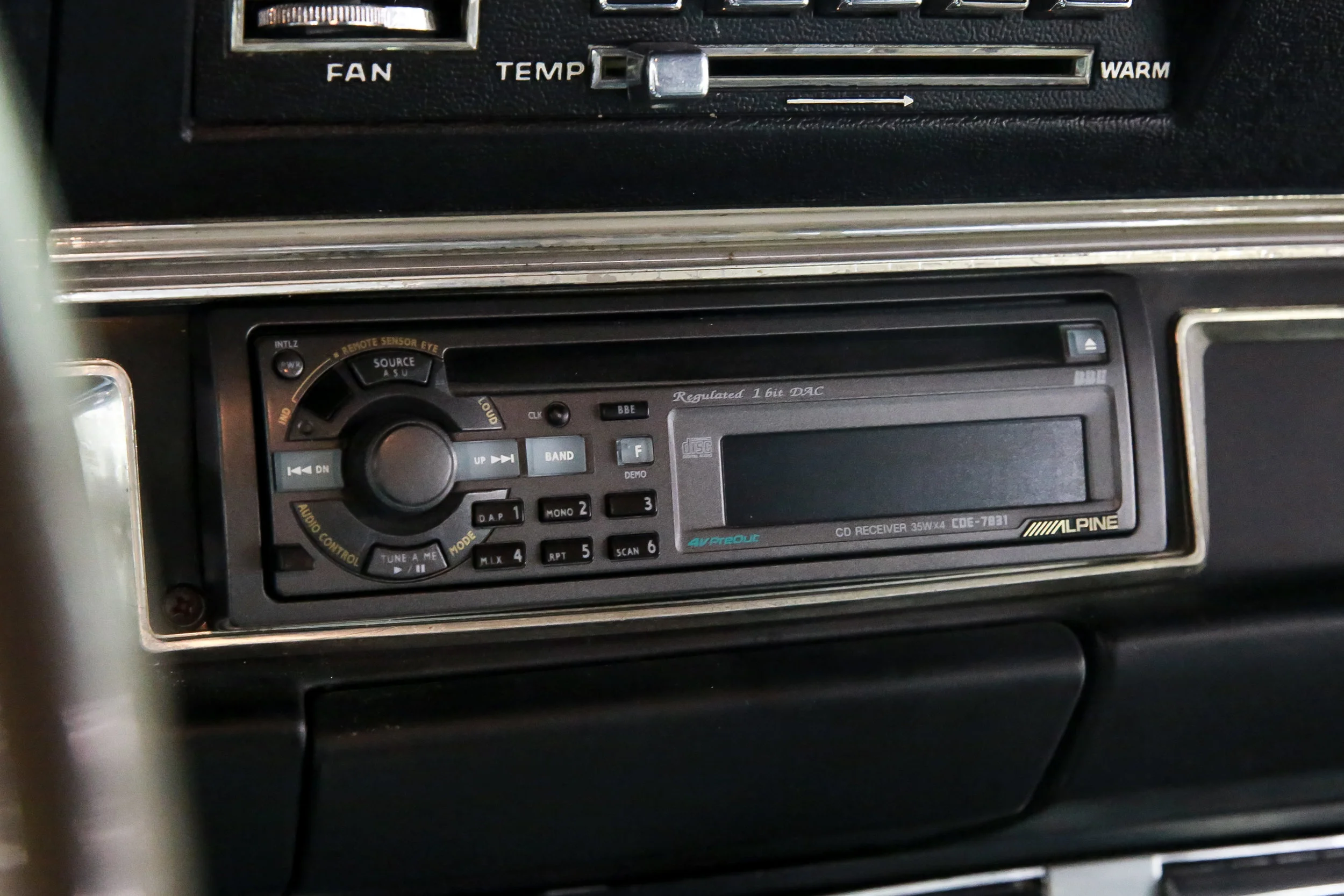 ROBERT_BASSAM_DODGE_DART_WHITE- (26).jpg