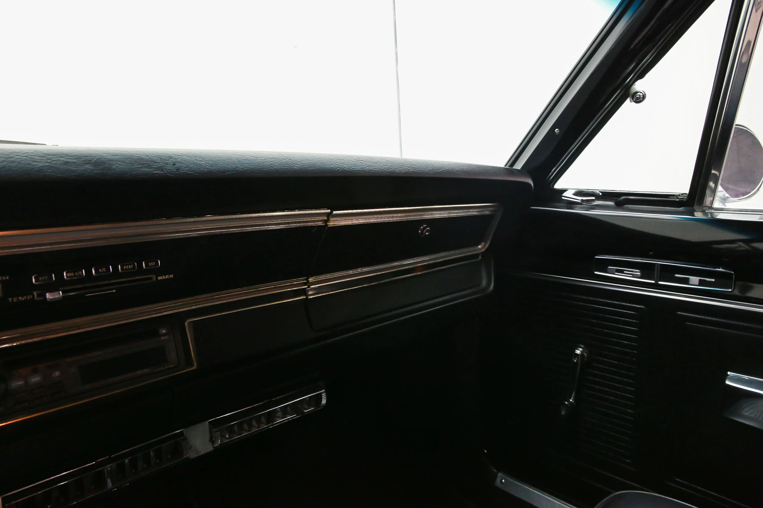 ROBERT_BASSAM_DODGE_DART_WHITE- (29).jpg