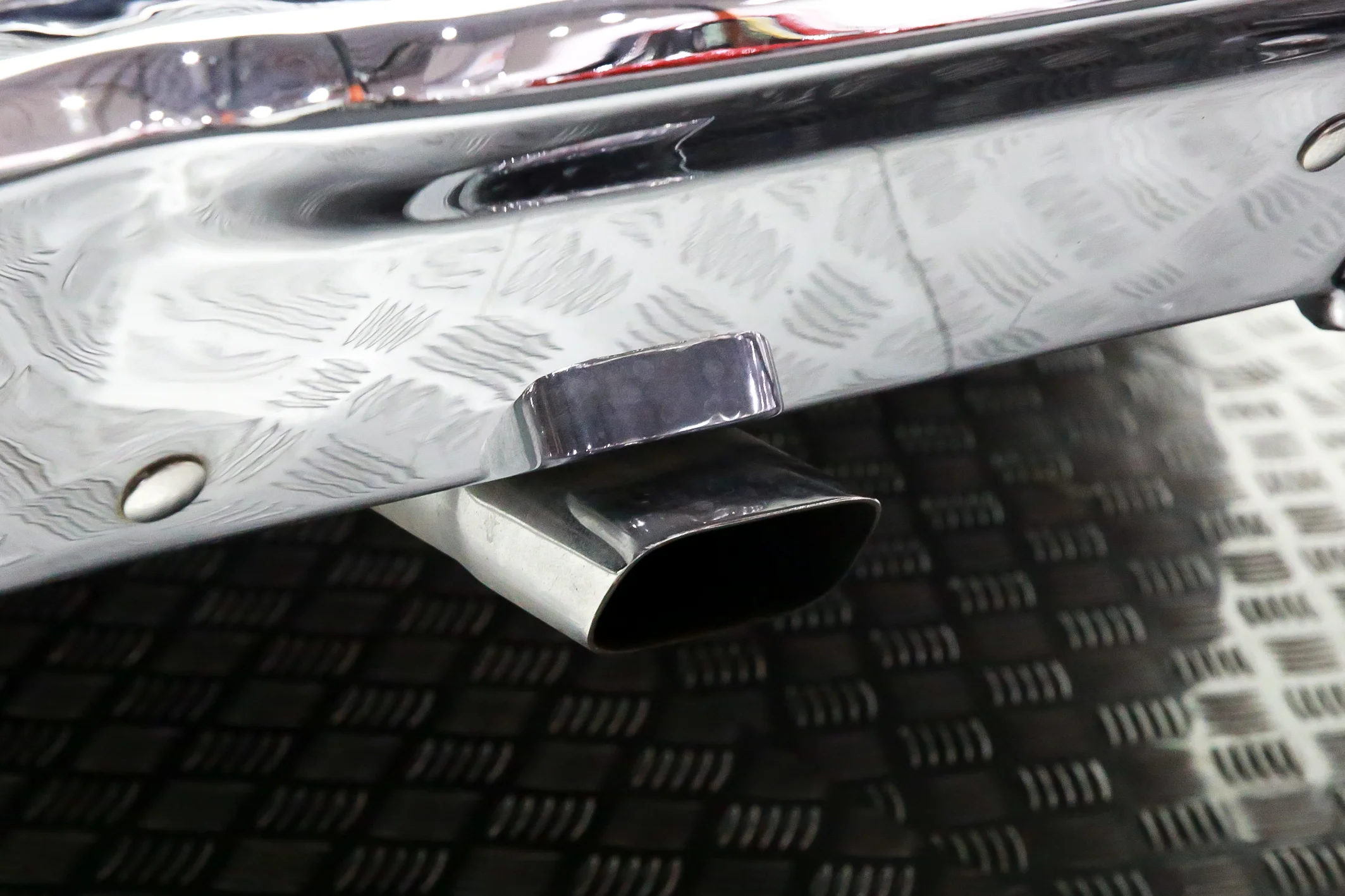 ROBERT_BASSAM_DODGE_DART_WHITE- (33).jpg