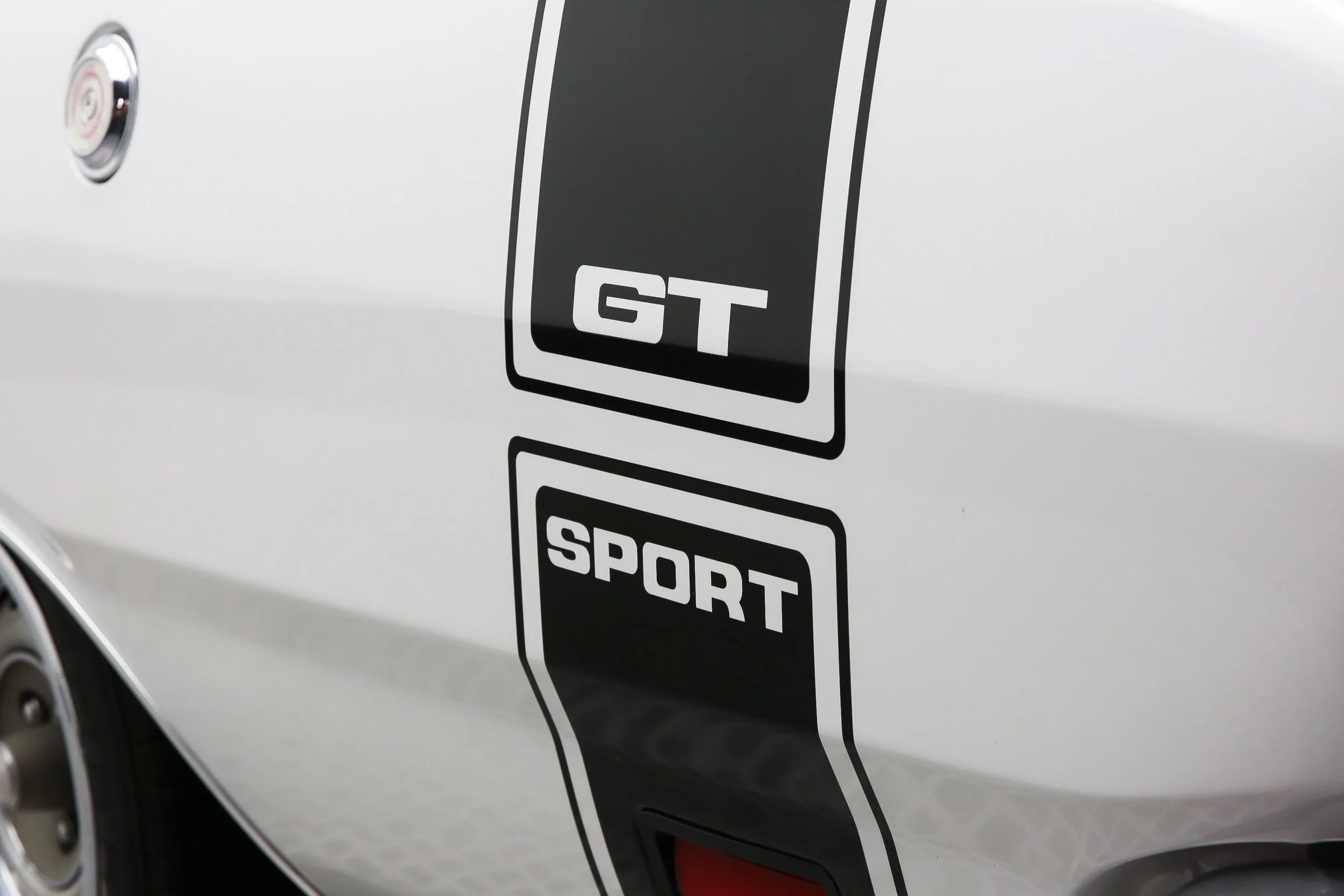 ROBERT_BASSAM_DODGE_DART_WHITE- (34).jpg