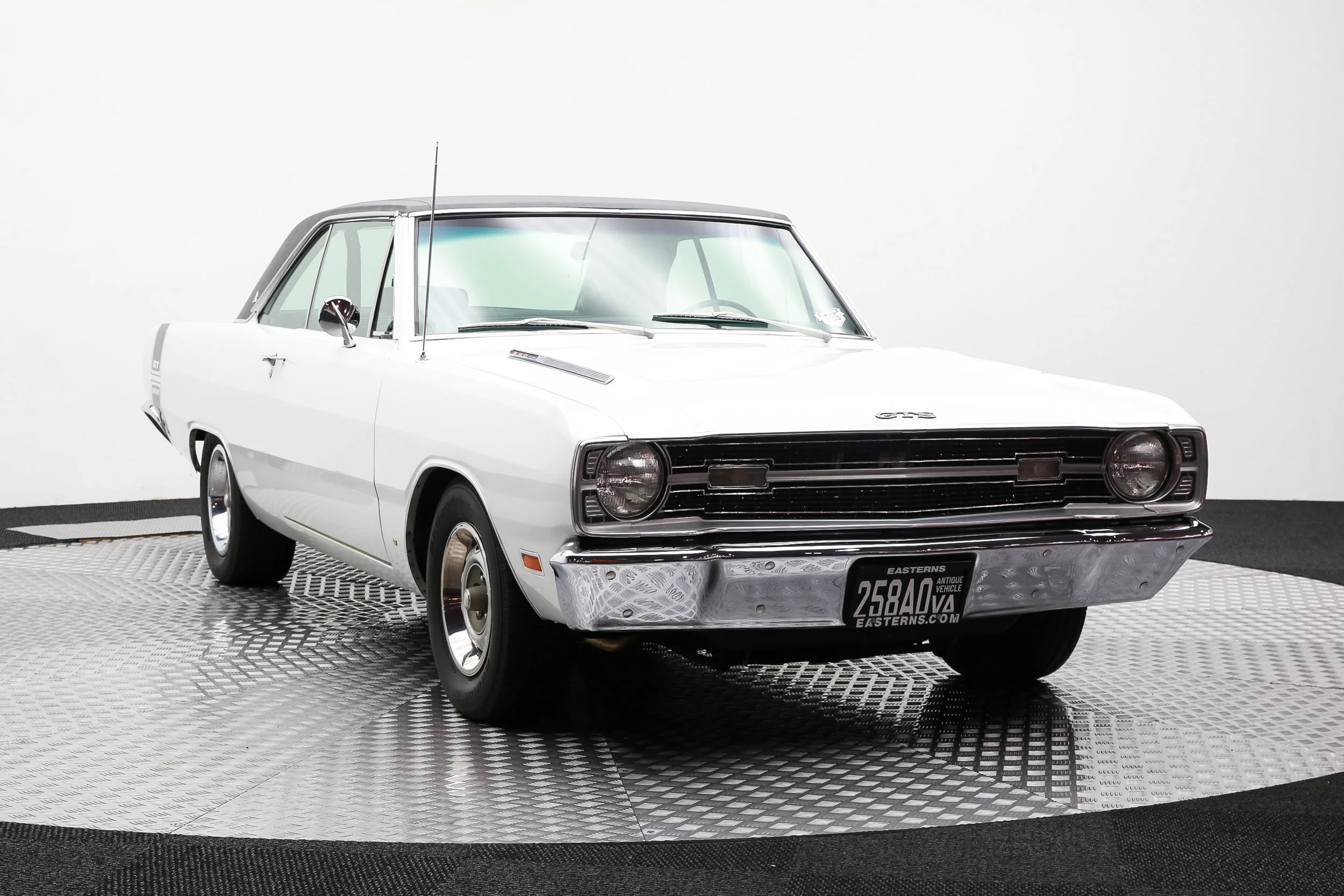 ROBERT_BASSAM_DODGE_DART_WHITE- (49).jpg