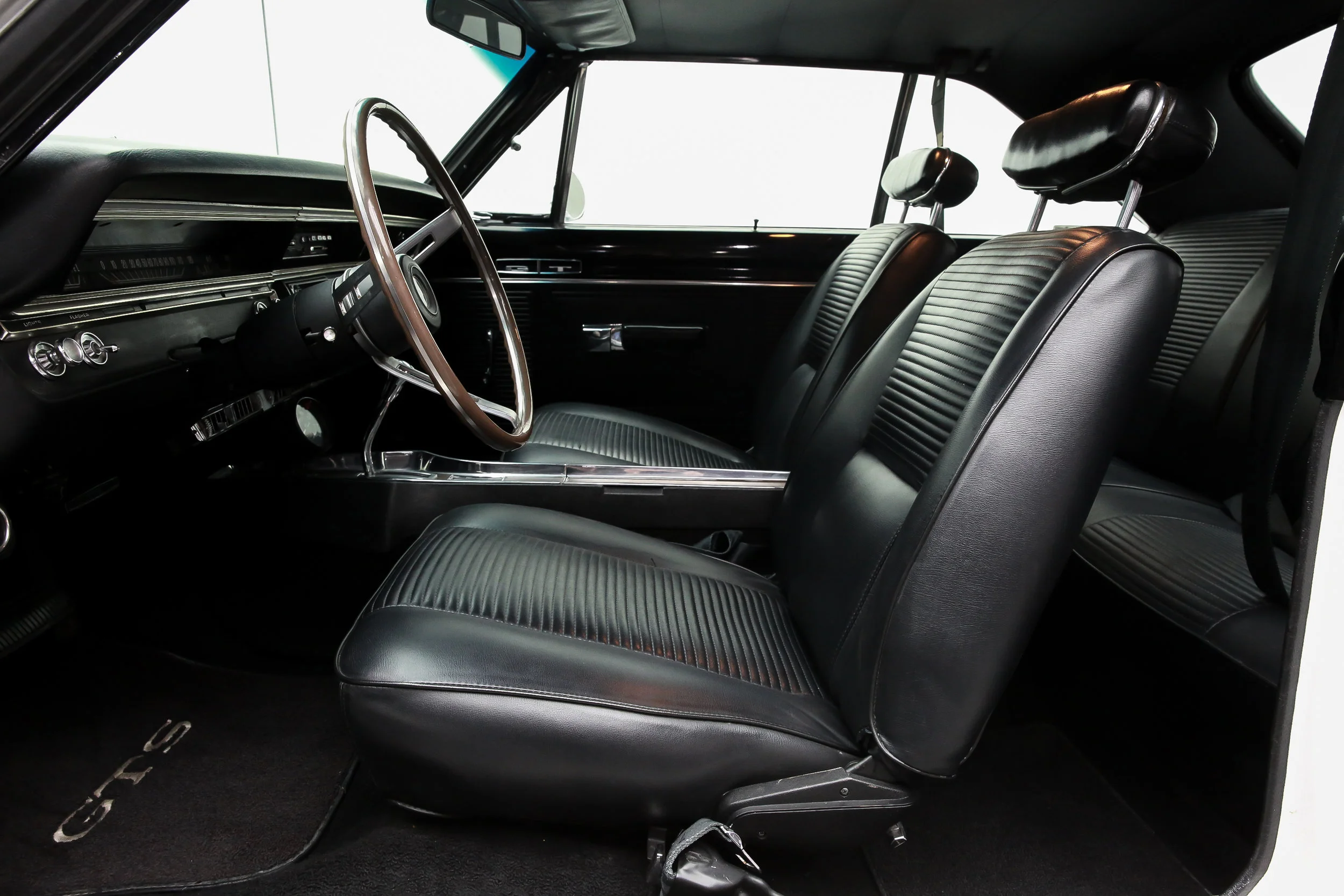 ROBERT_BASSAM_DODGE_DART_WHITE- (55).jpg