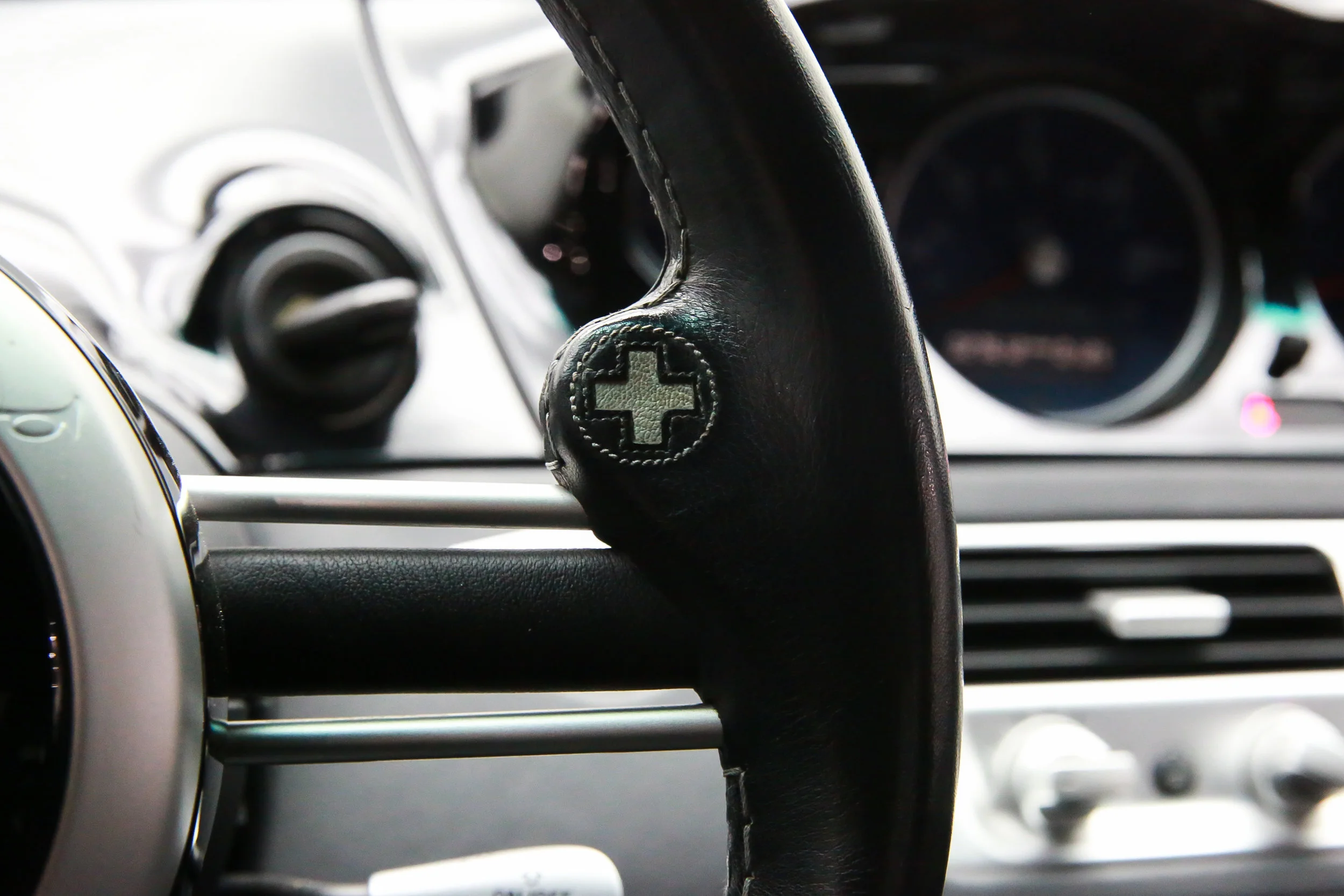 ROBERT_BASSAM_BMW_Z8_2003_BLACK (14).jpg