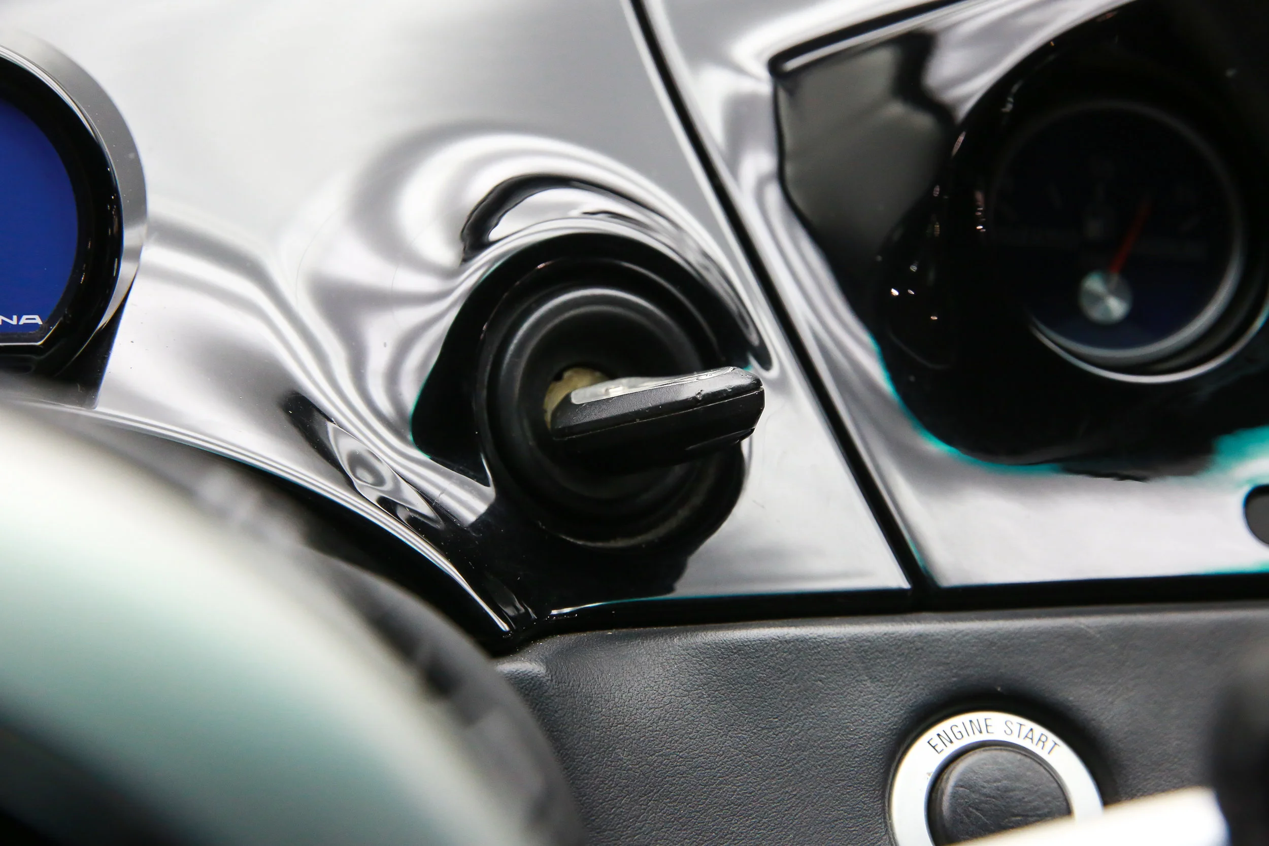 ROBERT_BASSAM_BMW_Z8_2003_BLACK (19).jpg