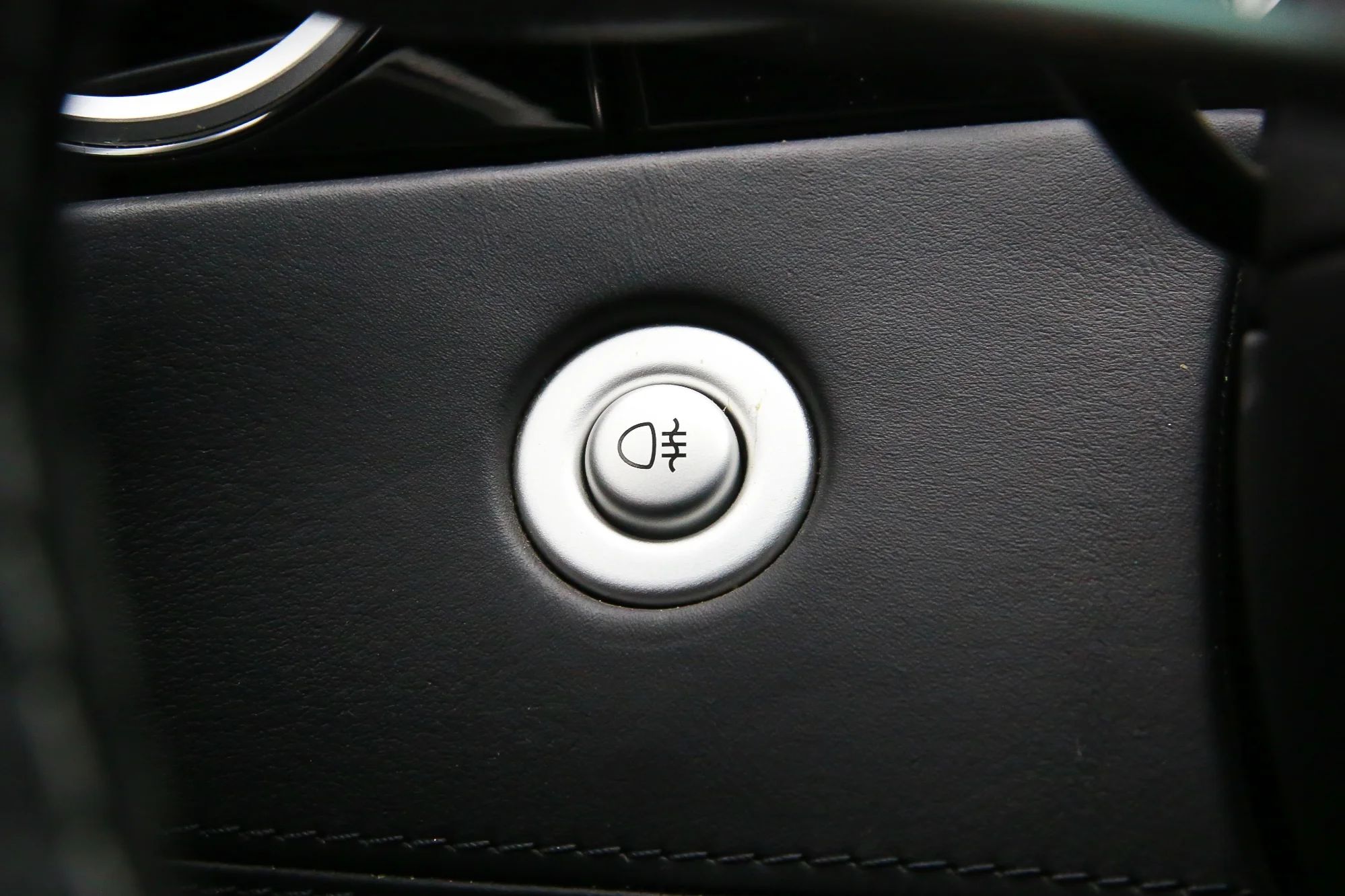 ROBERT_BASSAM_BMW_Z8_2003_BLACK (20).jpg