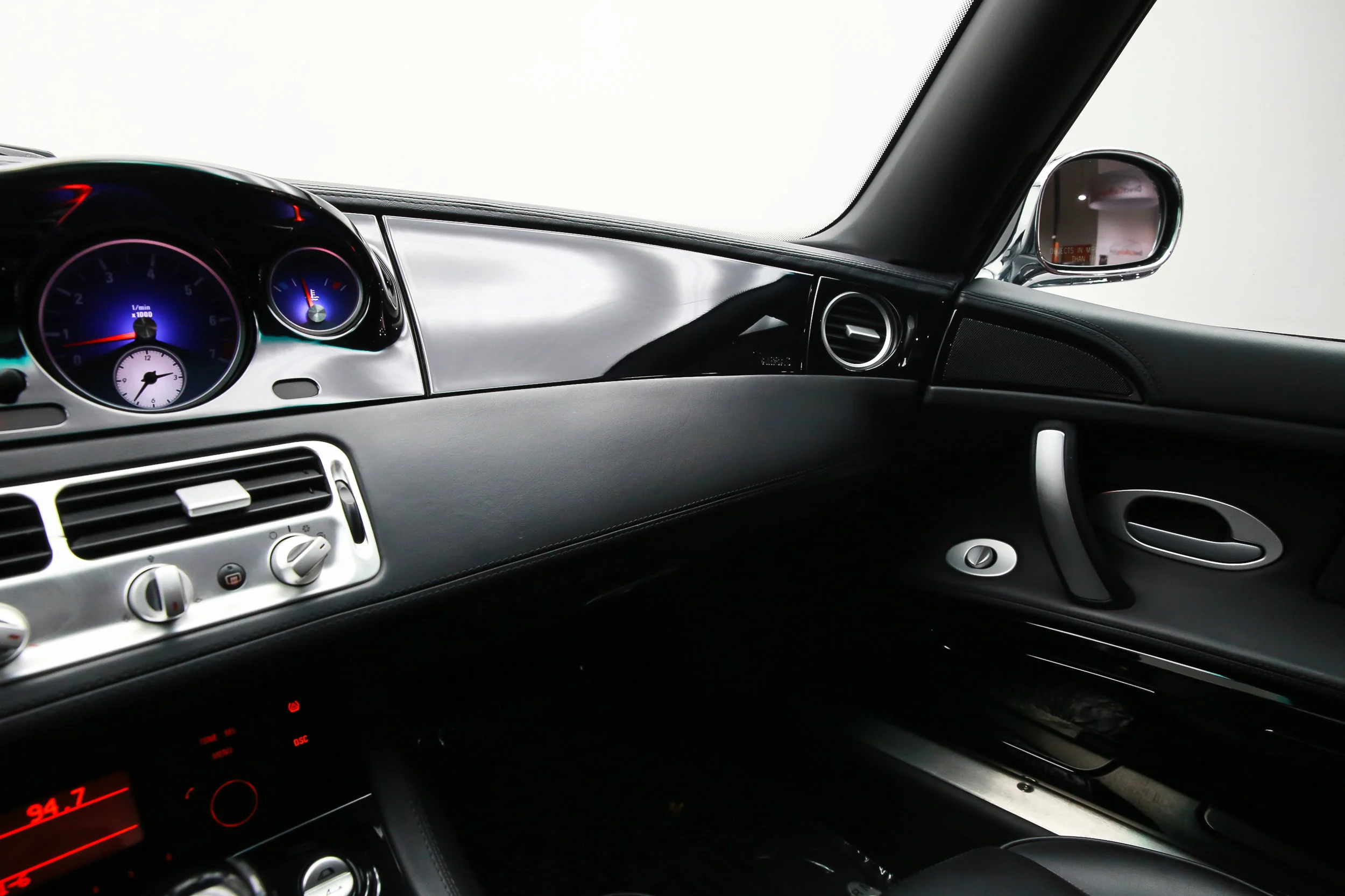 ROBERT_BASSAM_BMW_Z8_2003_BLACK (27).jpg
