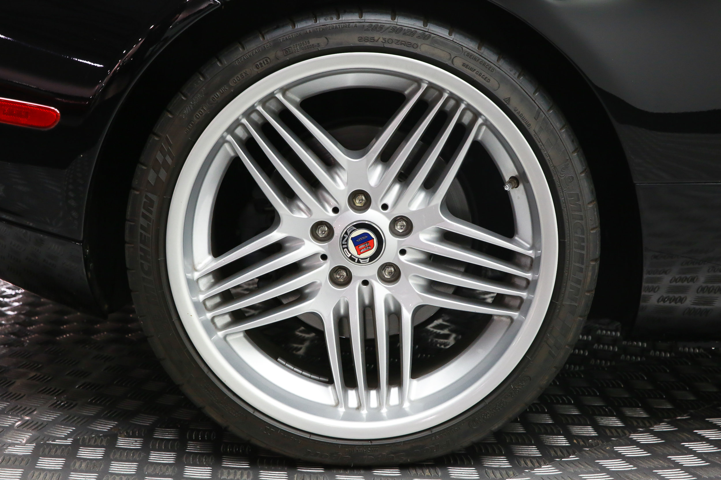 ROBERT_BASSAM_BMW_Z8_2003_BLACK (41).jpg