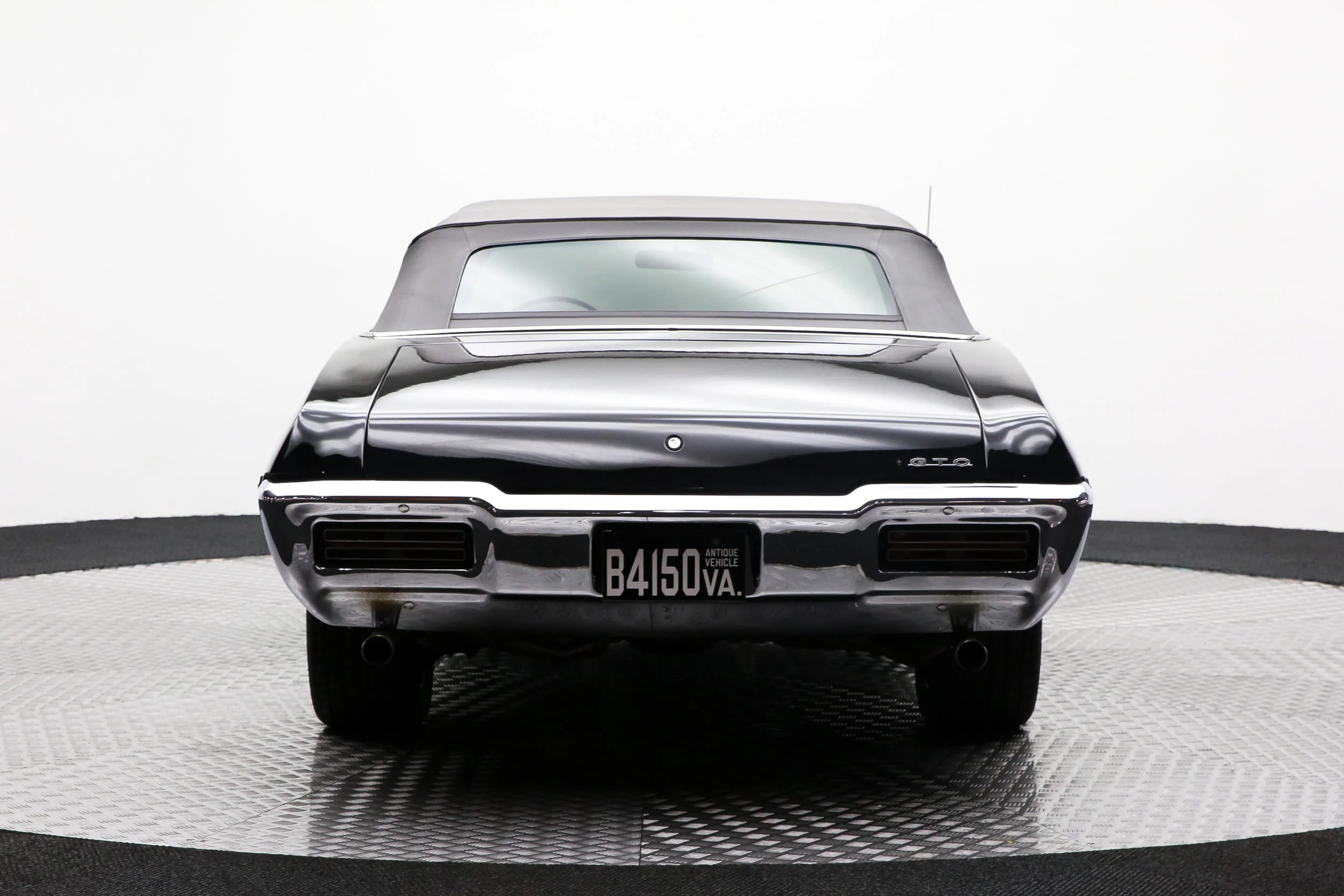 ROBERT_BASSAM_PONTIAC_GTO_1968_BLACK (2).jpg