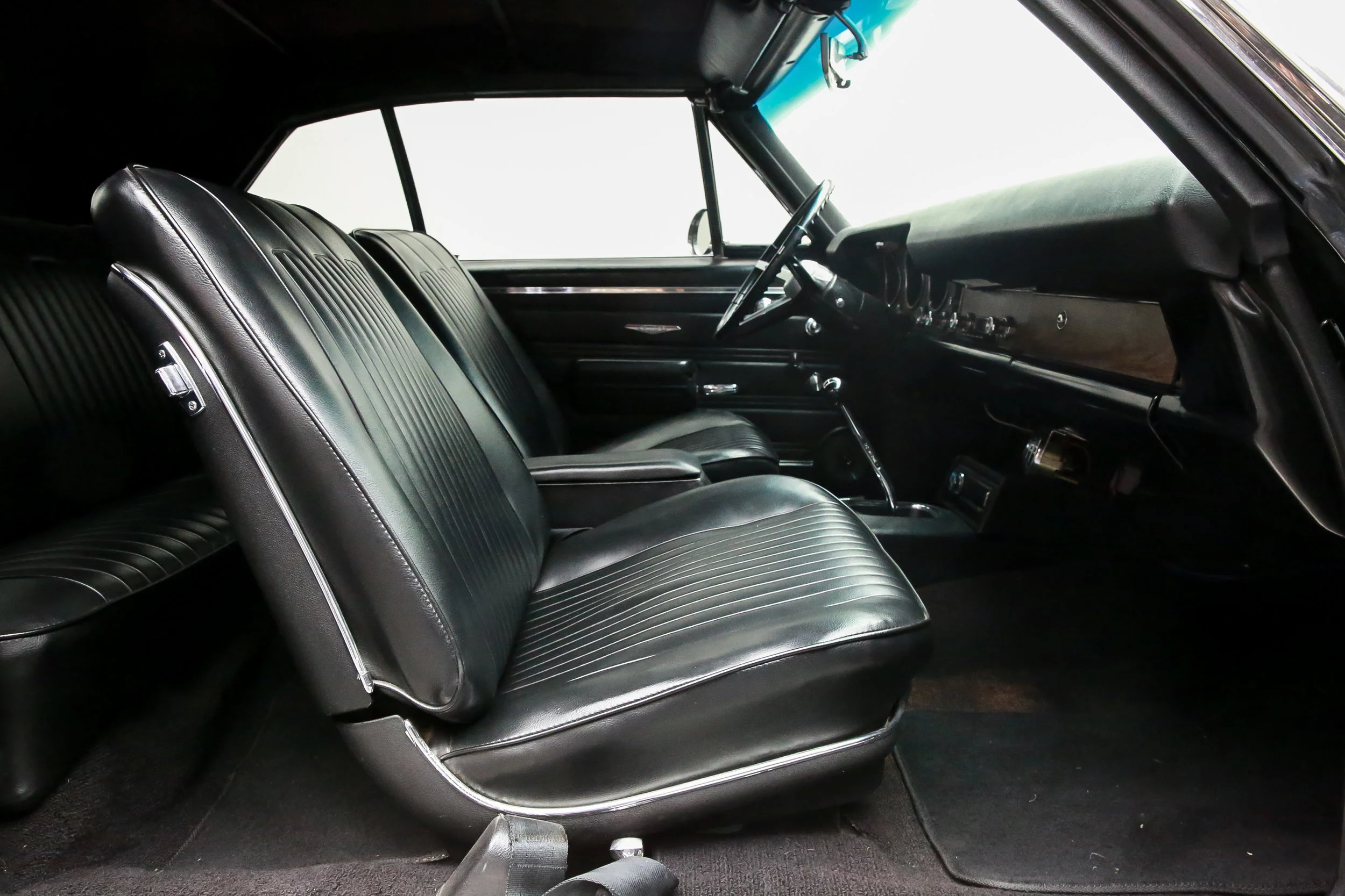 ROBERT_BASSAM_PONTIAC_GTO_1968_BLACK (36).jpg