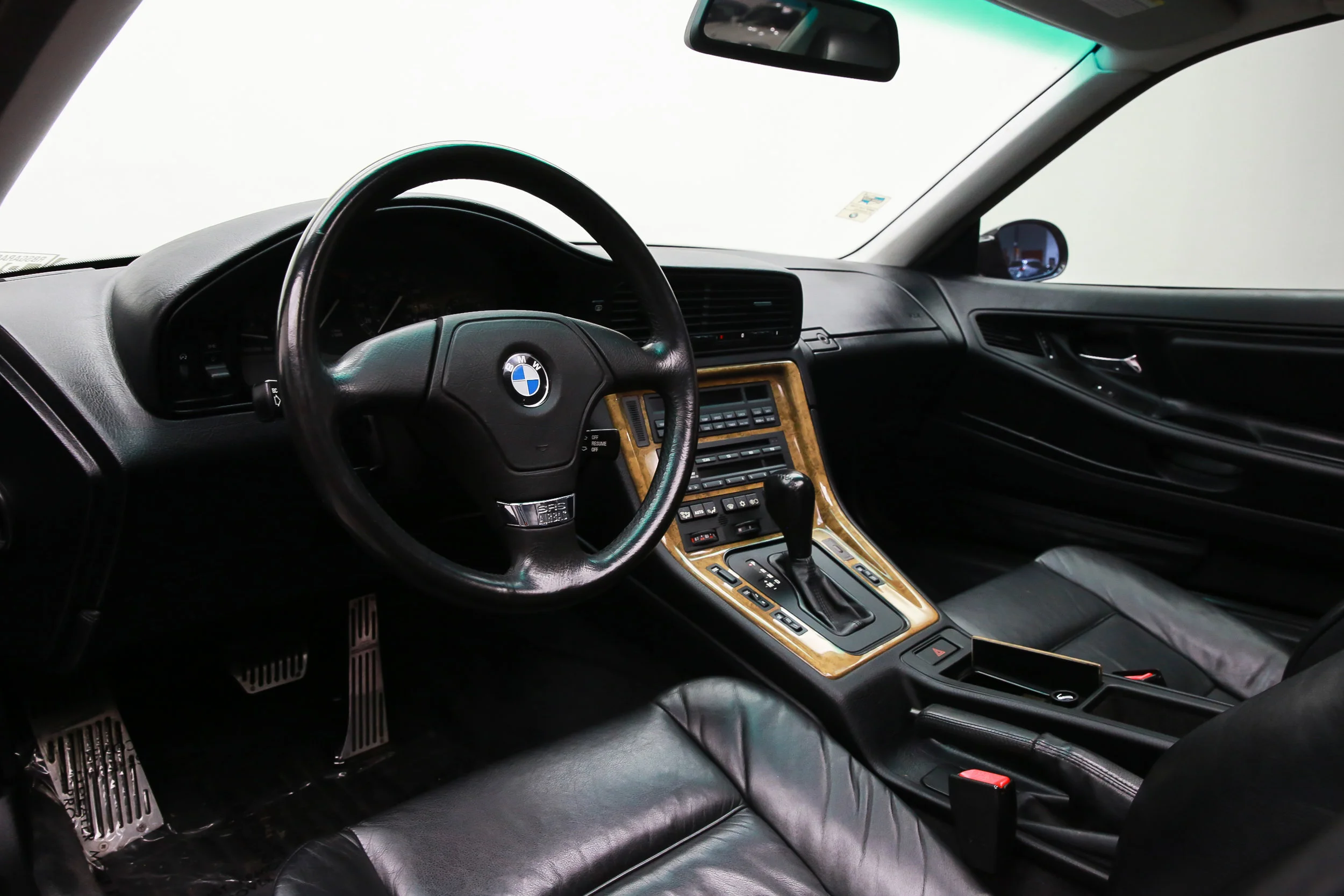 ROBERT_BASSAM_BMW_850_1997_BLACK (5).jpg