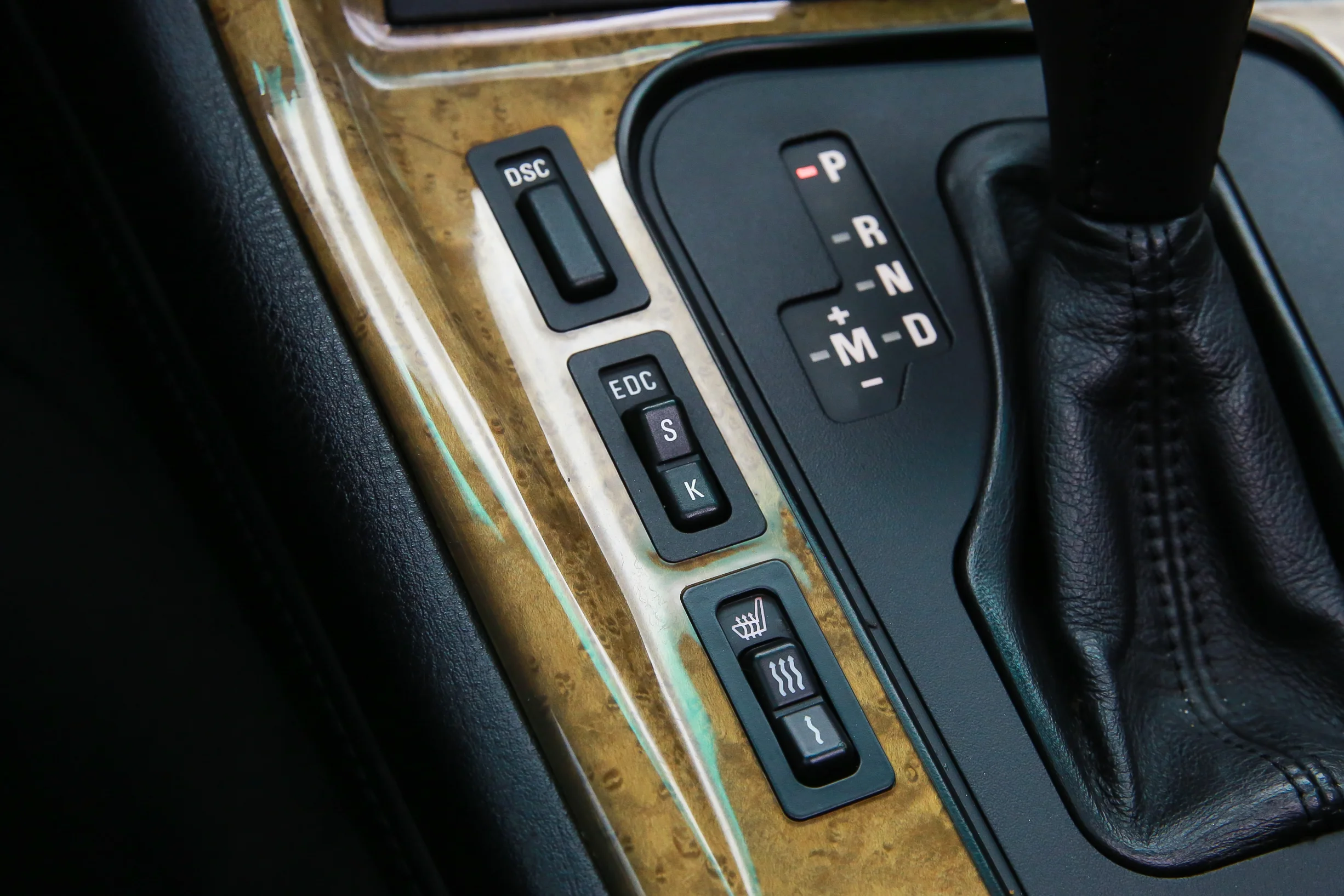 ROBERT_BASSAM_BMW_850_1997_BLACK (18).jpg